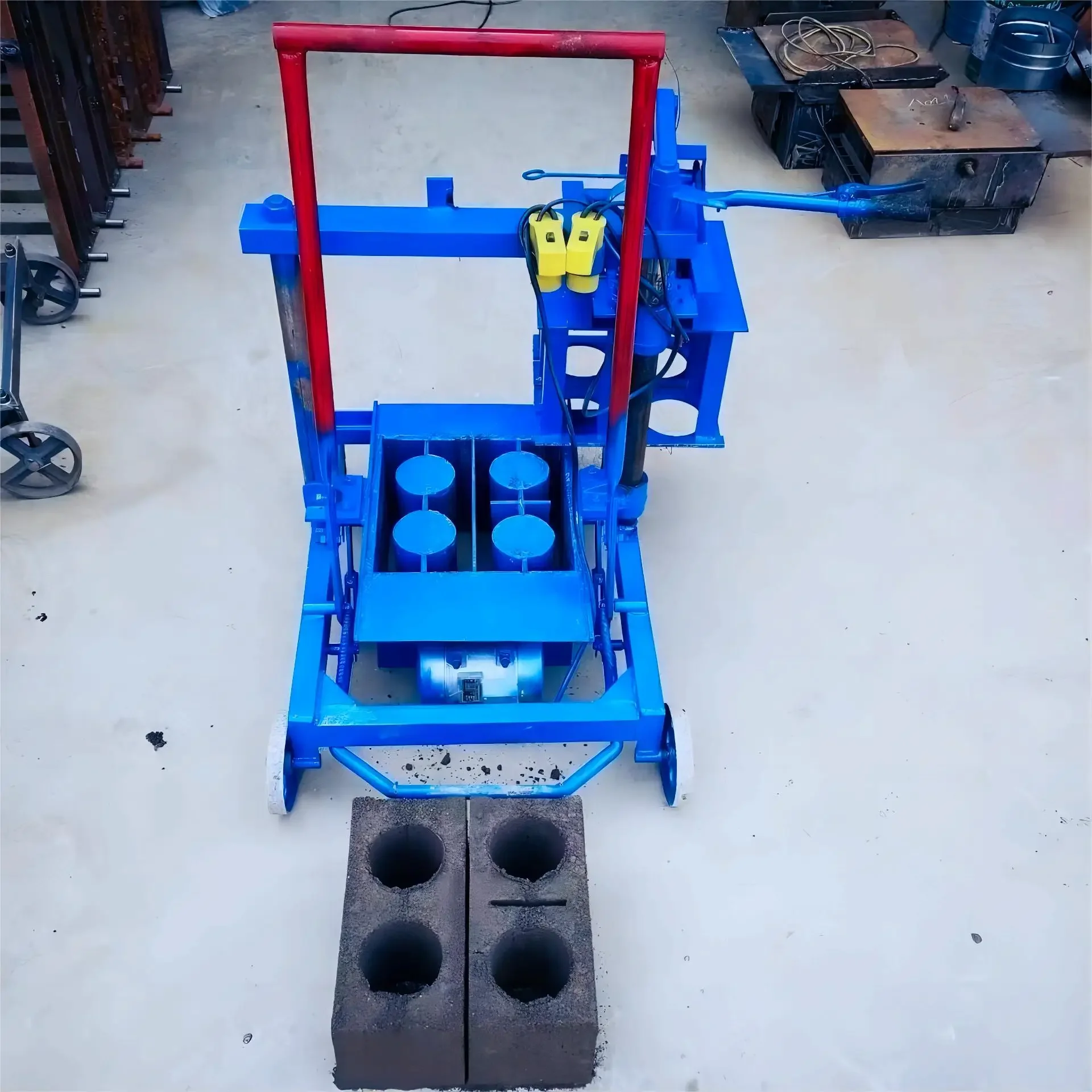 Manual Concrete Cement Block Brick Making Machine Price Hollow Concrete Block Brick Maker Machine for Sale
Manual Concrete Cement Block Brick Making Machine Price Hollow Concrete Block Brick Maker Machine for Sale
