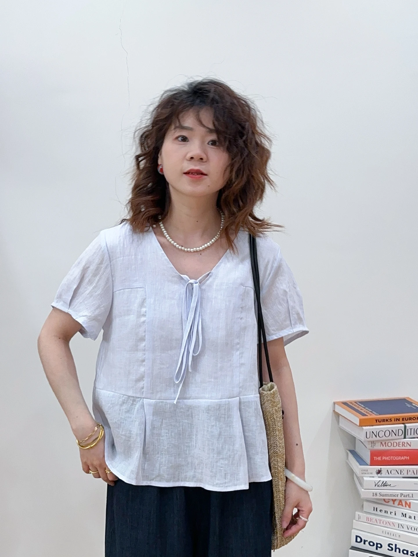 Свободное платье с V-образным вырезом и поясом, корейский стиль, летнее, дышащий льняной материал, женское повседневное платье с эффектом похудения
Свободное платье с V-образным вырезом и поясом, корейский стиль, летнее, дышащий льняной материал, женское повседневное платье с эффектом похудения