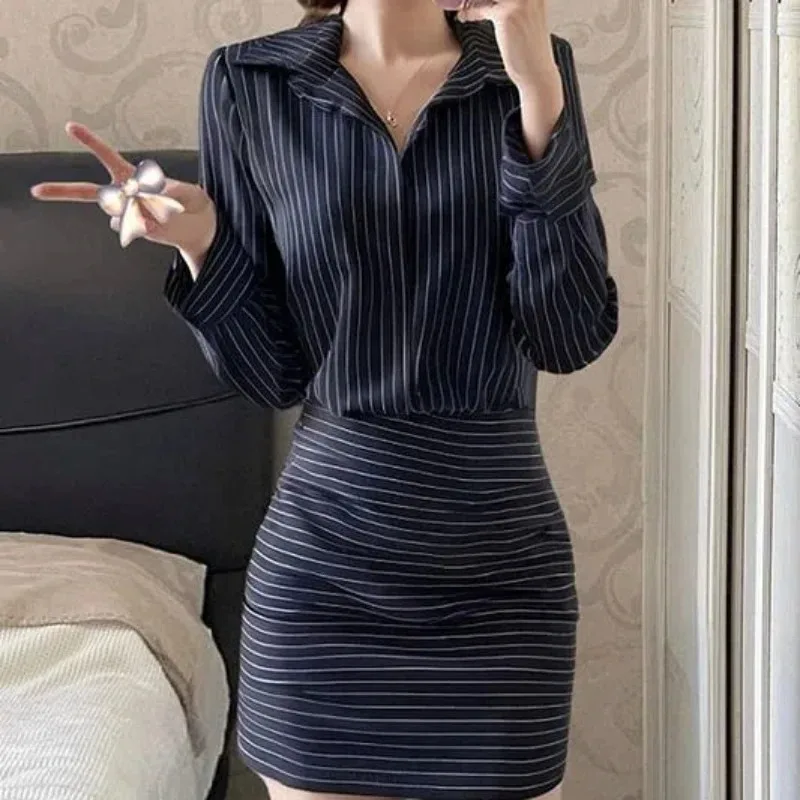 Striped Long-sleeved Shirt Dress New Style High-end Temperament Waist maxi dresses for women summer dress
Striped Long-sleeved Shirt Dress New Style High-end Temperament Waist maxi dresses for women summer dress