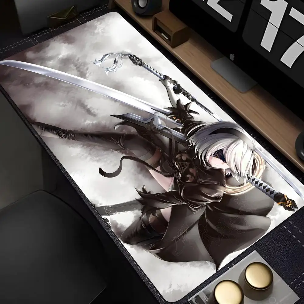 Коврик для мыши Nier Automata, коврик для мыши XXL, игровые аксессуары, офисный геймерский коврик для клавиатуры, настольный коврик, нескользящий большой коврик для ноутбука
Коврик для мыши Nier Automata, коврик для мыши XXL, игровые аксессуары, офисный геймерский коврик для клавиатуры, настольный коврик, нескользящий большой коврик для ноутбука