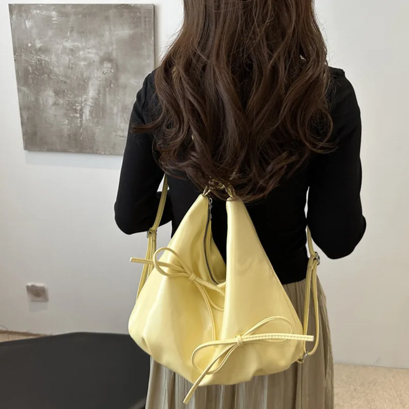 2024 New Fashionable Versatile Handbag Bow Women's Casual Large Capacity Multi Functional Single Shoulder Back
2024 New Fashionable Versatile Handbag Bow Women's Casual Large Capacity Multi Functional Single Shoulder Back