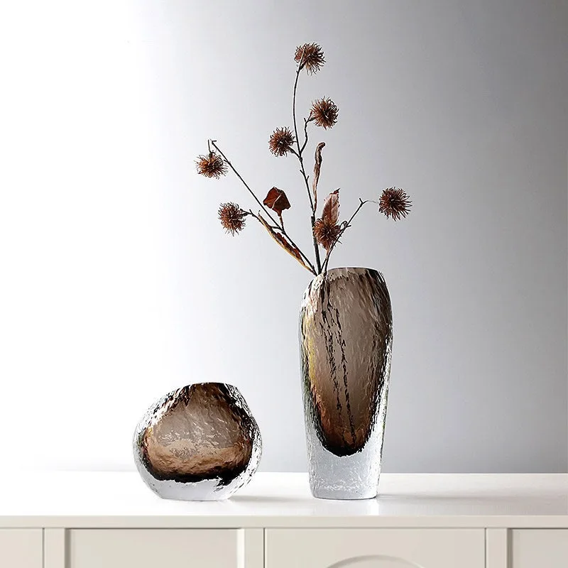 Glazed glass vase, light luxury, high-end dining table, flower arrangement, living room, Italian crystal ornaments
Glazed glass vase, light luxury, high-end dining table, flower arrangement, living room, Italian crystal ornaments