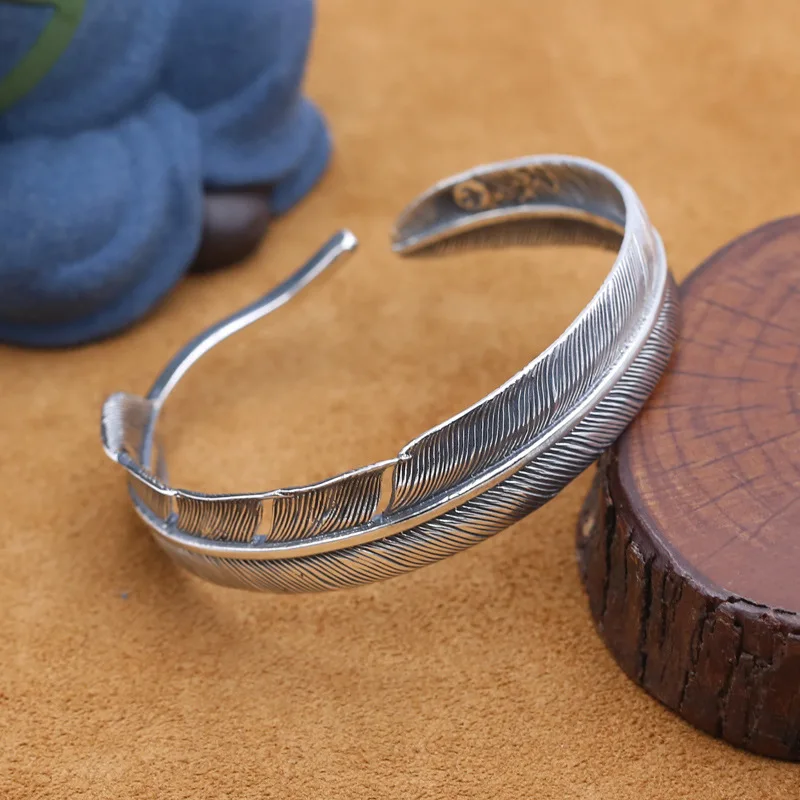 S925 sterling silver jewelry retro thai silver men's and women's japanese and korean trendy open feather bracelet
S925 sterling silver jewelry retro thai silver men's and women's japanese and korean trendy open feather bracelet