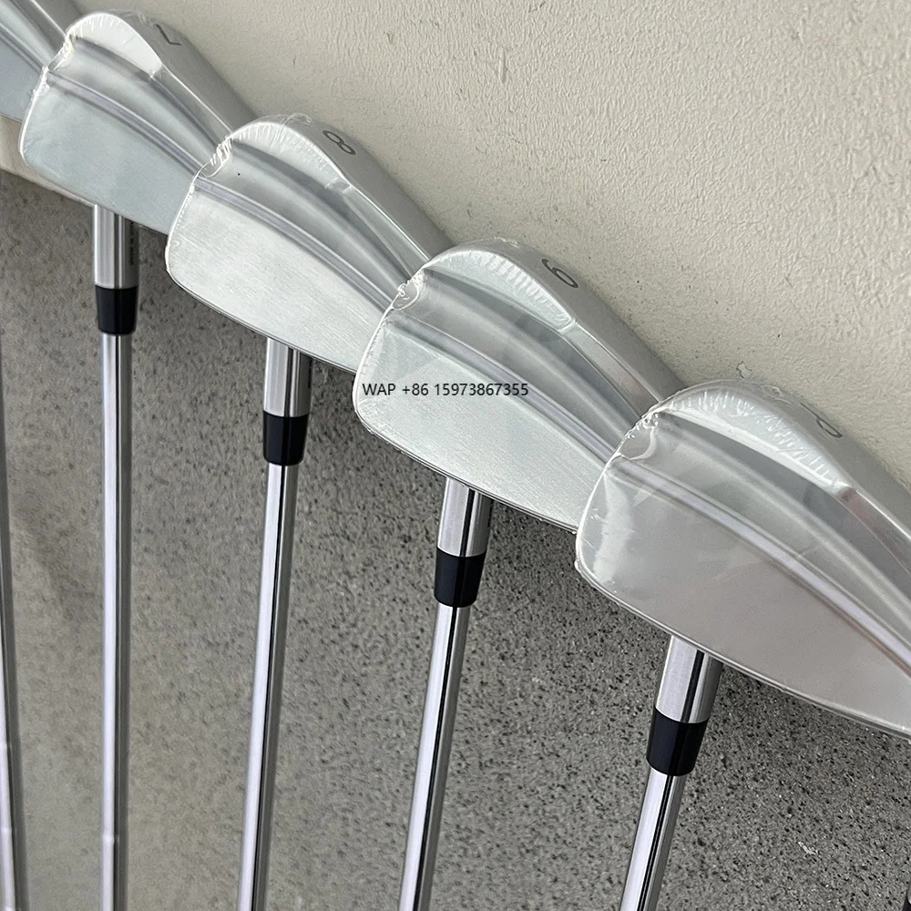 High-end right-hand stainless steel iron head steel rod 7-piece set forged golf club
High-end right-hand stainless steel iron head steel rod 7-piece set forged golf club