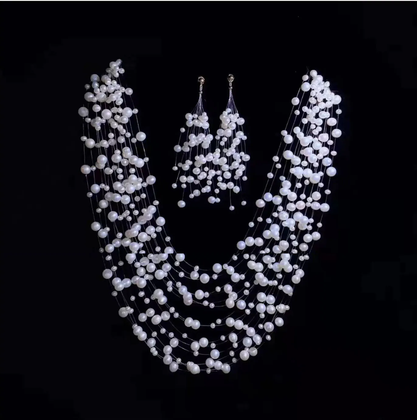 Women's Gypsophila Natural Freshwater Pearl Collar Necklace
Women's Gypsophila Natural Freshwater Pearl Collar Necklace