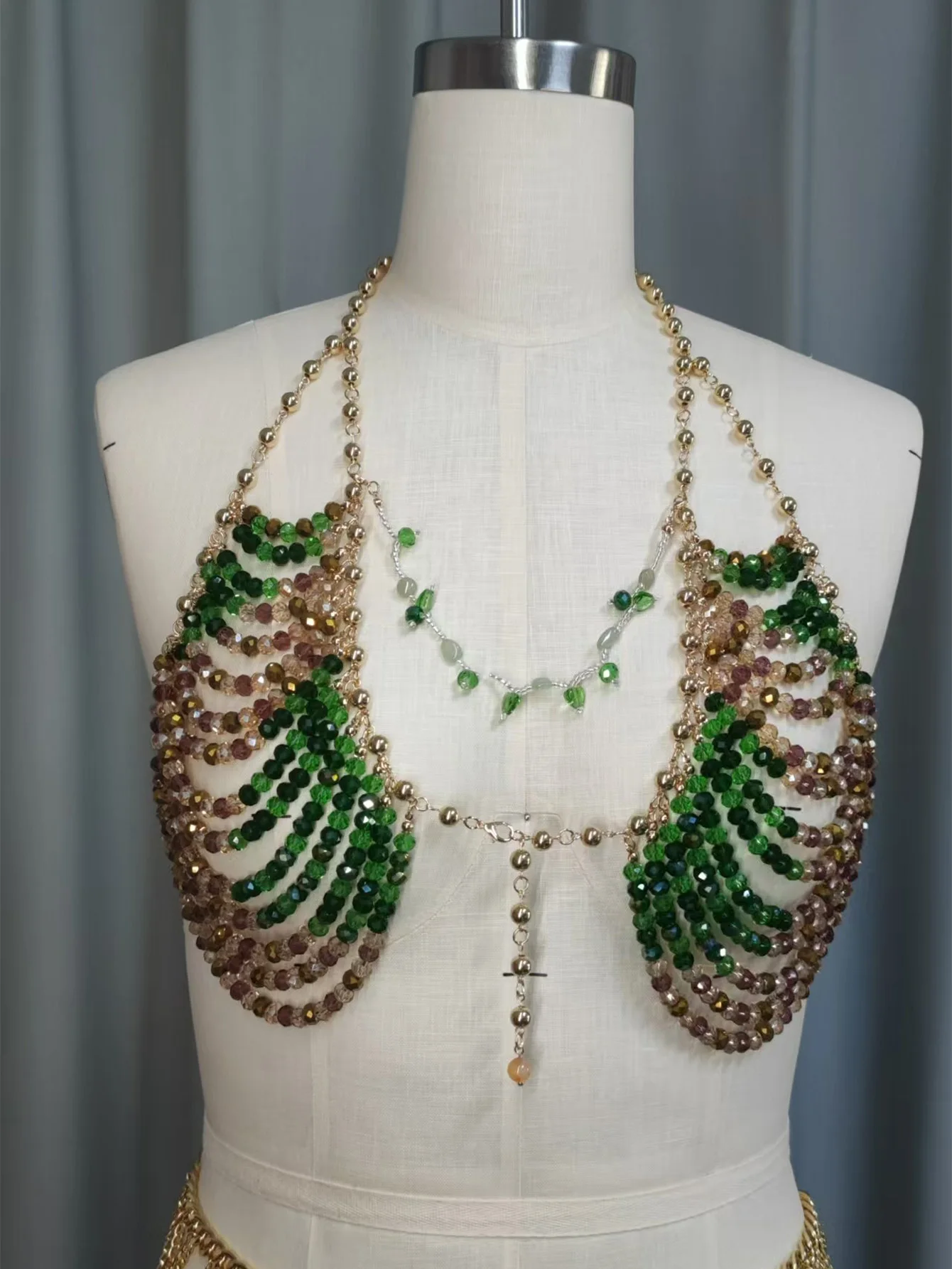 ZY New Handmade Glitter Multi Crystal Beads Halter Neck Back Strap Backless Top Sexy Bra Holiday Beachwear Lingeie
ZY New Handmade Glitter Multi Crystal Beads Halter Neck Back Strap Backless Top Sexy Bra Holiday Beachwear Lingeie