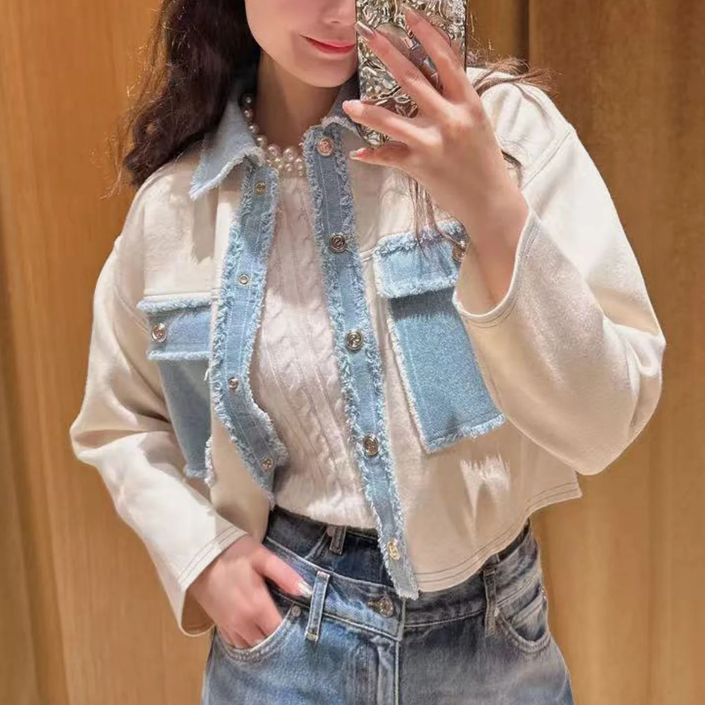 Cardigan new fashion small perfume style color collision women's splicing knitting casual denim white jacket women
Cardigan new fashion small perfume style color collision women's splicing knitting casual denim white jacket women