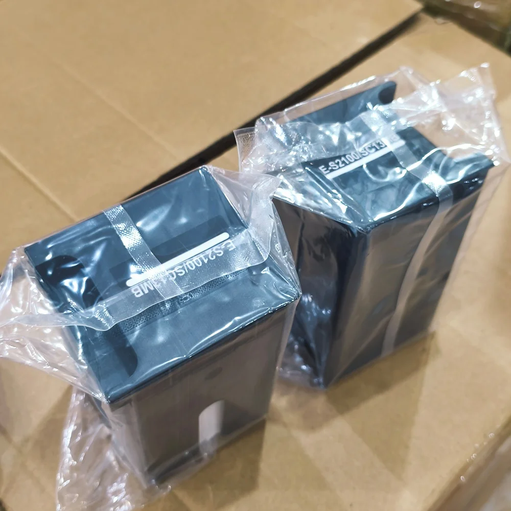 C13S210057 S210057 Коробка для обслуживания чернил для принтера Epson T5160 F560 sc-f500 t3100x T3180 T2140 T3140 T5180 F540 F541 F560 SC13MB
C13S210057 S210057 Коробка для обслуживания чернил для принтера Epson T5160 F560 sc-f500 t3100x T3180 T2140 T3140 T5180 F540 F541 F560 SC13MB