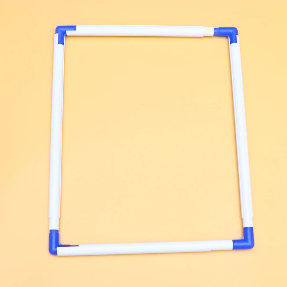 1Pcs Clip Embroidery Frame Plastic Loose Corner Clamp for Cross Stitch Quilting Needlepoint Lightweight Portable 35x45cm
1Pcs Clip Embroidery Frame Plastic Loose Corner Clamp for Cross Stitch Quilting Needlepoint Lightweight Portable 35x45cm