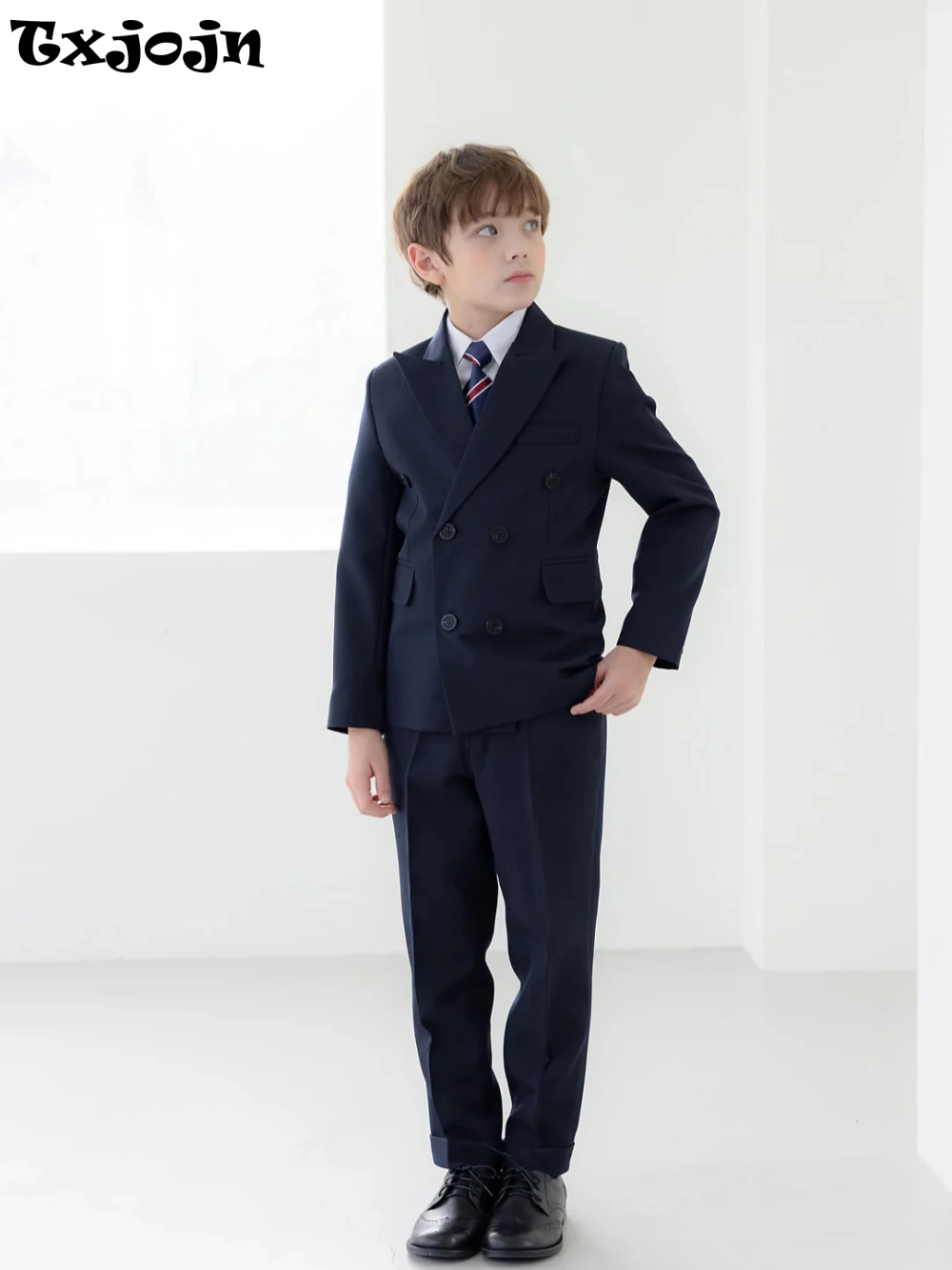 Hot Sale Navy Blue Double Breasted Boys Suit 2 Pieces Birthday Party Wear New Spring Comfortable Kids Suit Set For Daily Life
Hot Sale Navy Blue Double Breasted Boys Suit 2 Pieces Birthday Party Wear New Spring Comfortable Kids Suit Set For Daily Life