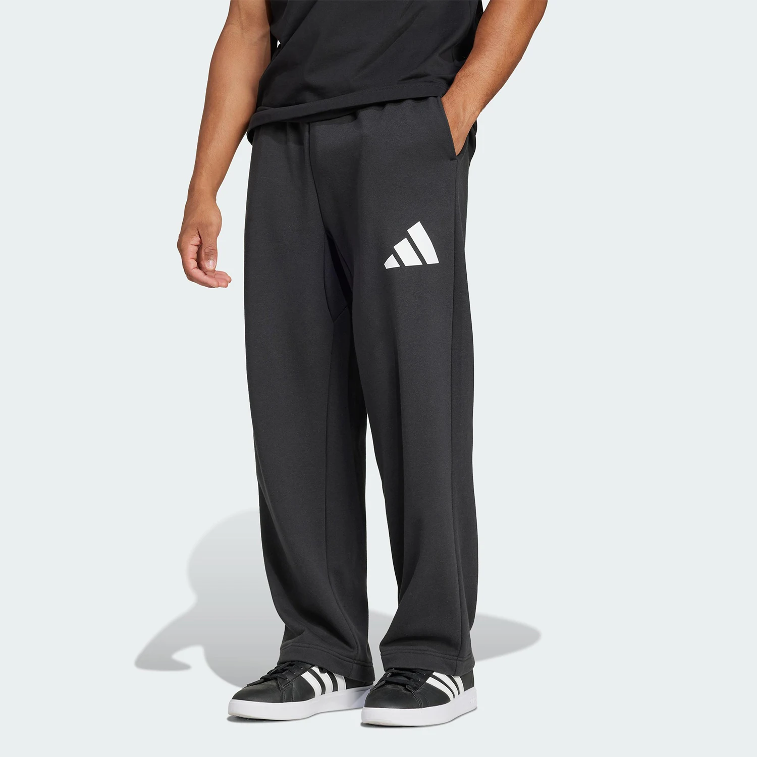 Adidas All-Season Men's Outdoor Flared Casual Pants JF3604
Adidas All-Season Men's Outdoor Flared Casual Pants JF3604