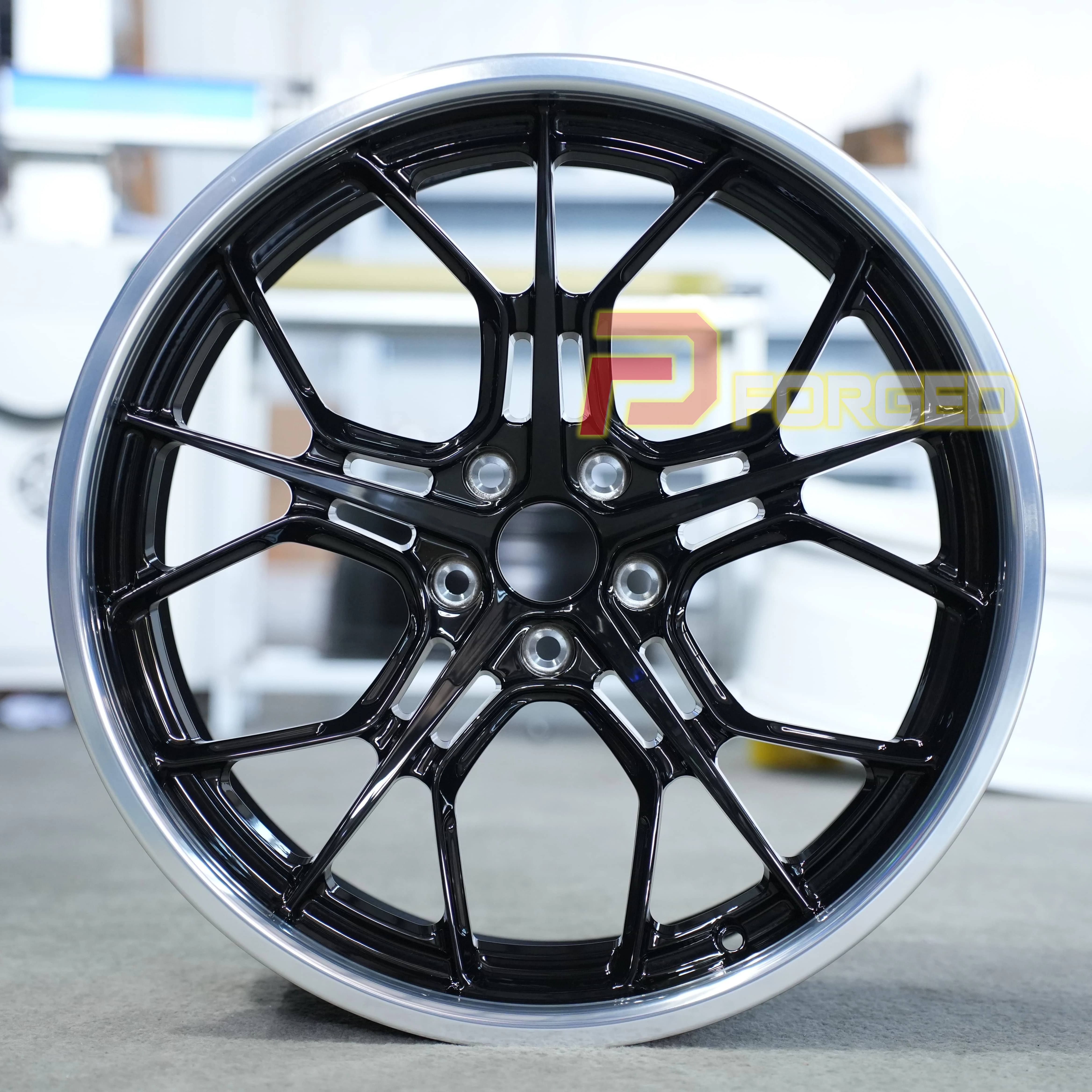 Custom Black Forged Alloy 5x114.3 5x130 5x112 Wheels 15 18 24 26 Inch Car Wheels Rim for Luxury
Custom Black Forged Alloy 5x114.3 5x130 5x112 Wheels 15 18 24 26 Inch Car Wheels Rim for Luxury