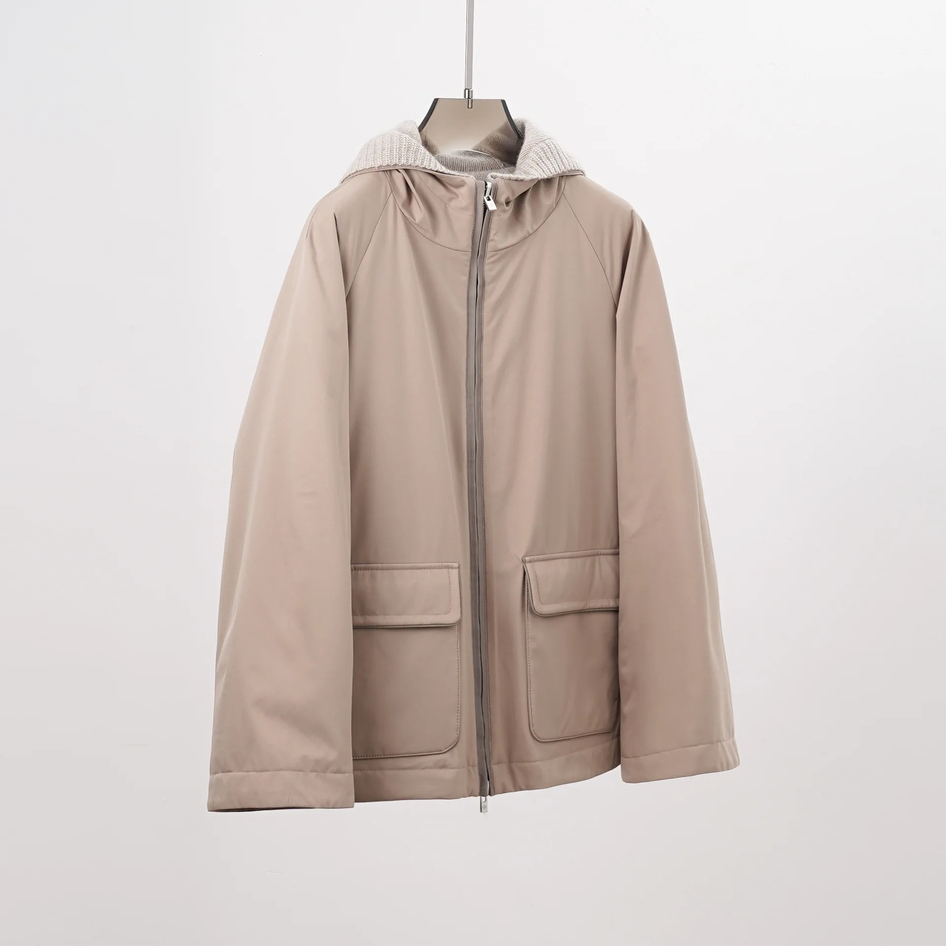 Осенне-зимняя модная двусторонняя куртка с капюшоном из смесовой шерсти и кашемира, отделка овчины
Осенне-зимняя модная двусторонняя куртка с капюшоном из смесовой шерсти и кашемира, отделка овчины