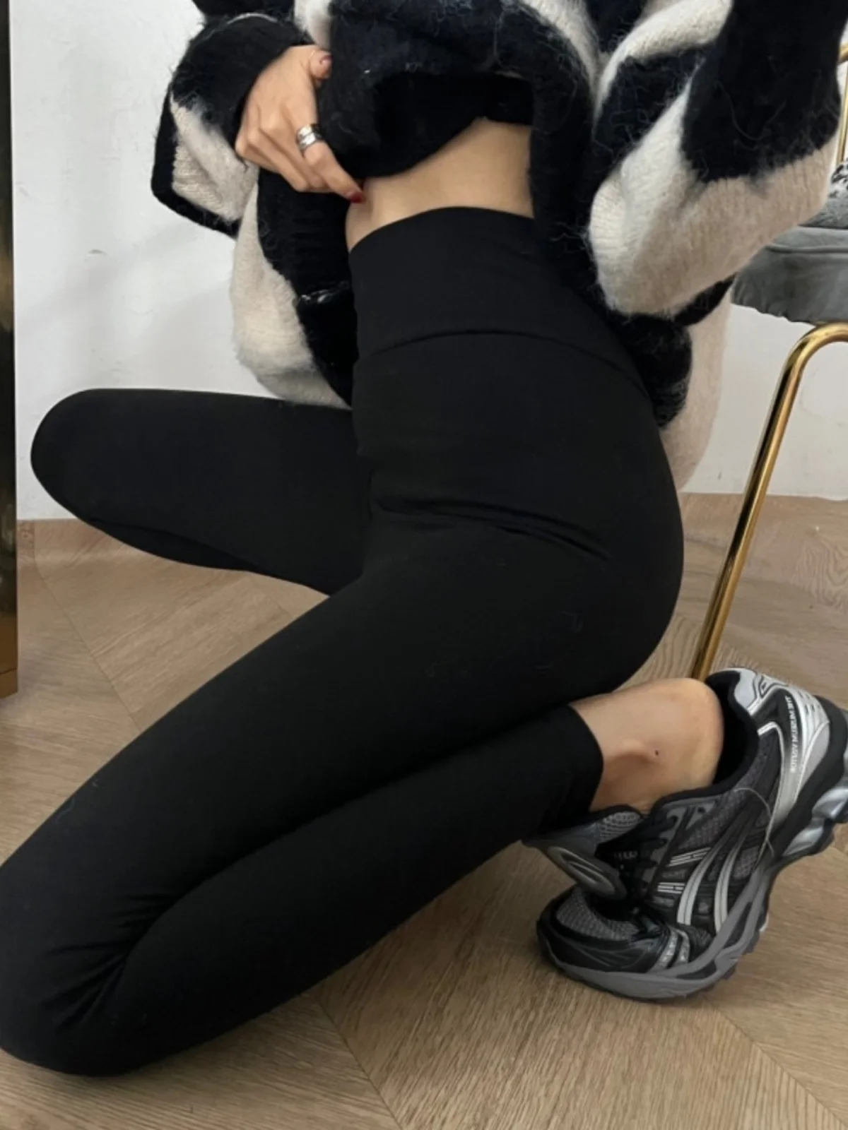 High Waist Thiened Winter Women's Leggings Slimming Tight Fit Elastic Ankle Pants Sli Versatile Base Layer Trousers
High Waist Thiened Winter Women's Leggings Slimming Tight Fit Elastic Ankle Pants Sli Versatile Base Layer Trousers