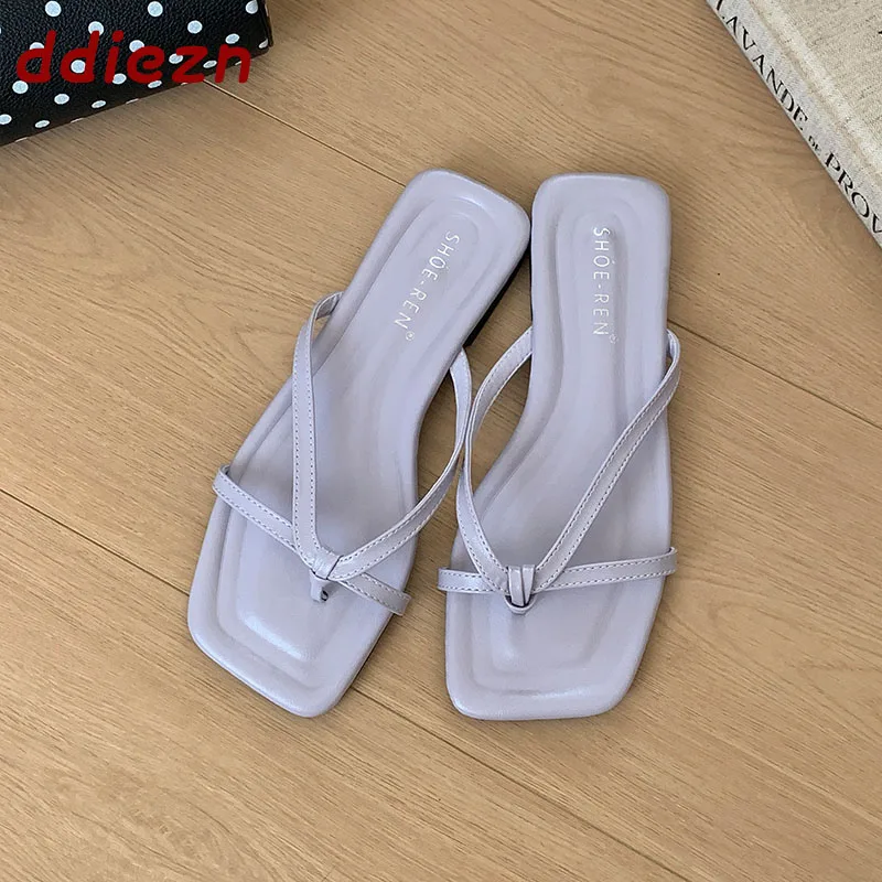 New Summer Beach Women Slippers Flat Shoes Casual Female Flip Flops Slides Sandals Fashion Square Toe Ladies Slippers Shoes
New Summer Beach Women Slippers Flat Shoes Casual Female Flip Flops Slides Sandals Fashion Square Toe Ladies Slippers Shoes