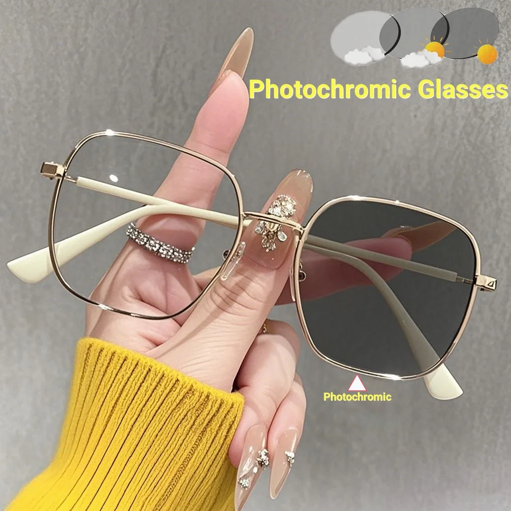 Large Frame Metal Square Photochromic Reading Glasses Fashionable and Versatile Making Your Face Look Smaller Unisex Glasses
Large Frame Metal Square Photochromic Reading Glasses Fashionable and Versatile Making Your Face Look Smaller Unisex Glasses