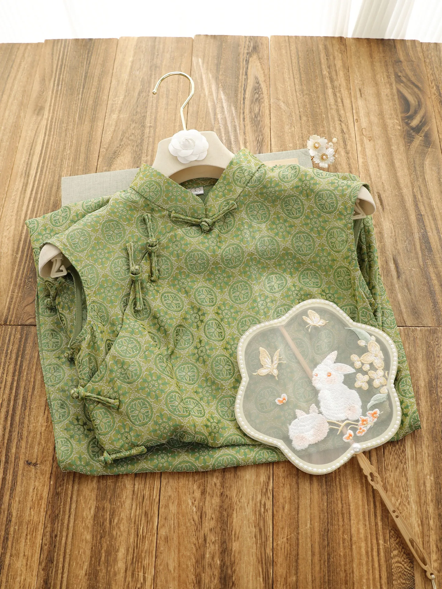 Elegant Young Green Retro Chinese Style Semi-Open Collar Women's Long Dress Short Sleeve Floral Print Daily Wear
Elegant Young Green Retro Chinese Style Semi-Open Collar Women's Long Dress Short Sleeve Floral Print Daily Wear
