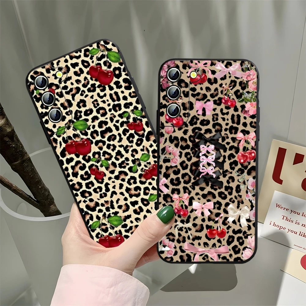 Red Cherry Bow Phone Case for Samsung Galaxy S23 S22 S24 S25 S21 Ultra Fe Plus A16 A34 A54 A24 A52 A53 M54 Cover
Red Cherry Bow Phone Case for Samsung Galaxy S23 S22 S24 S25 S21 Ultra Fe Plus A16 A34 A54 A24 A52 A53 M54 Cover