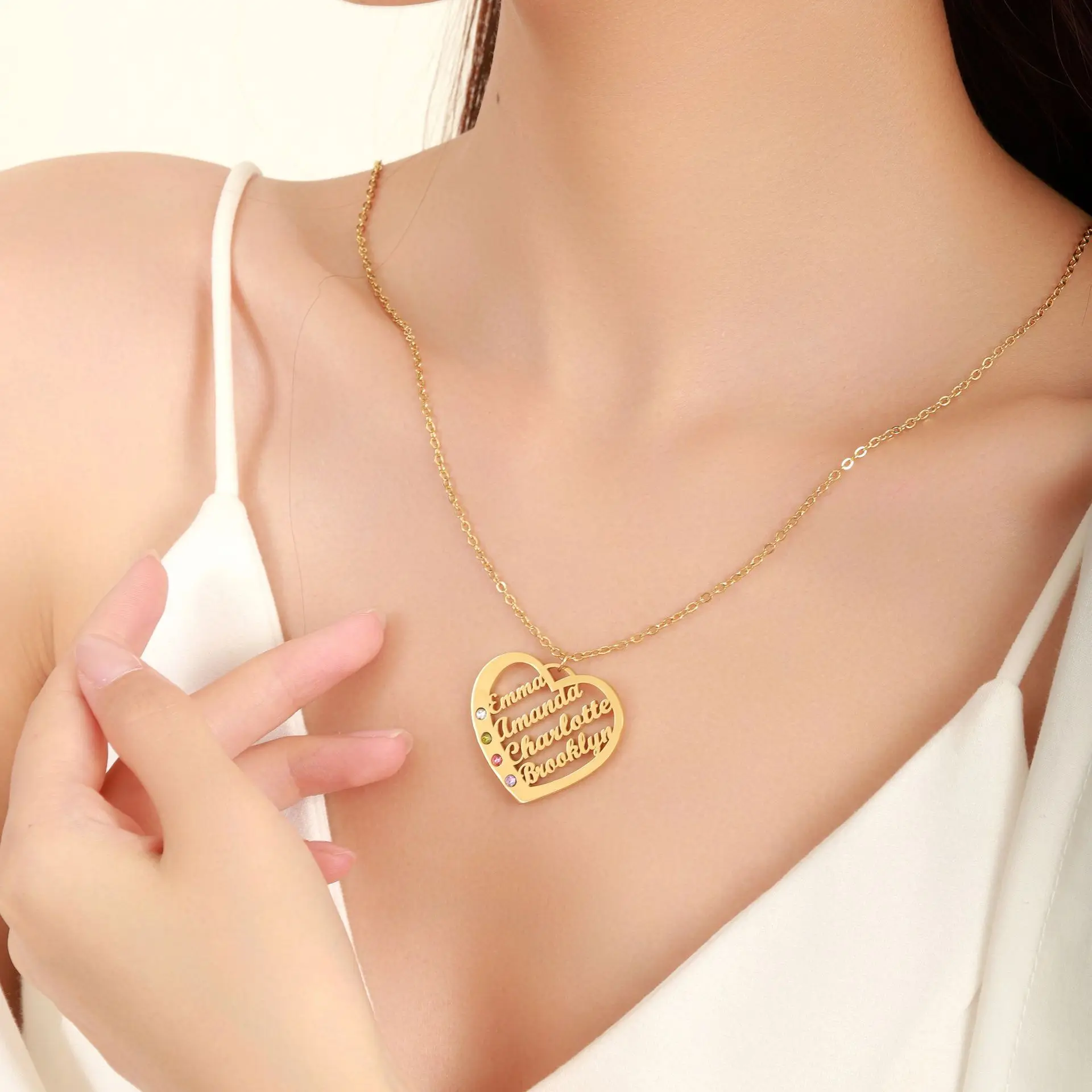 Custom Family Names Necklace Personalized Stainless Steel Pendant with Birthstone Heart Multi-Name Collarbone Chain Jewelry
Custom Family Names Necklace Personalized Stainless Steel Pendant with Birthstone Heart Multi-Name Collarbone Chain Jewelry