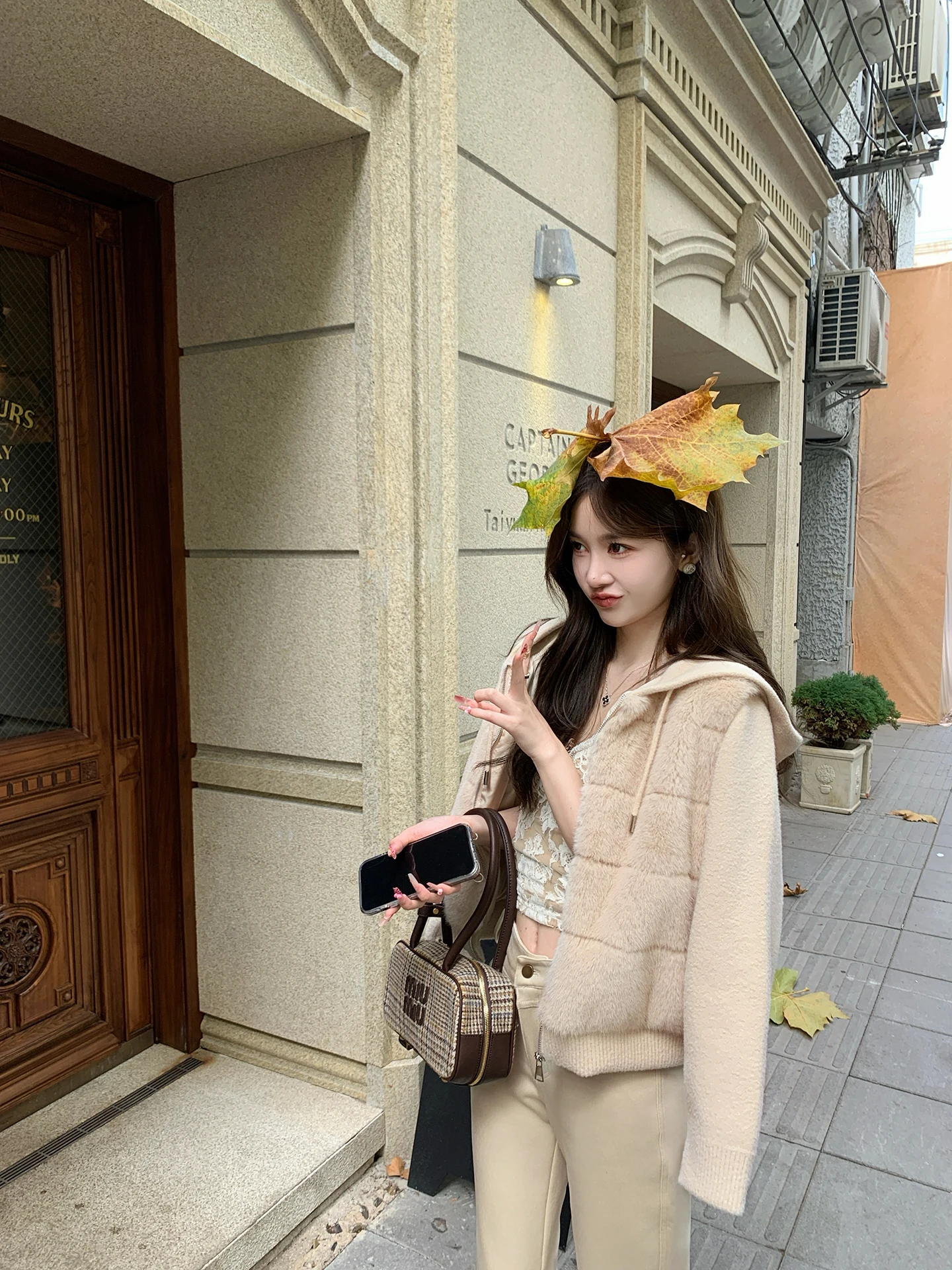 Chen DaYu Women's Thiened Knitted Hat Coat Mink Velvet Outerwear Autumn Winter Warm Furry Coat Commute Sle ort Coat
Chen DaYu Women's Thiened Knitted Hat Coat Mink Velvet Outerwear Autumn Winter Warm Furry Coat Commute Sle ort Coat