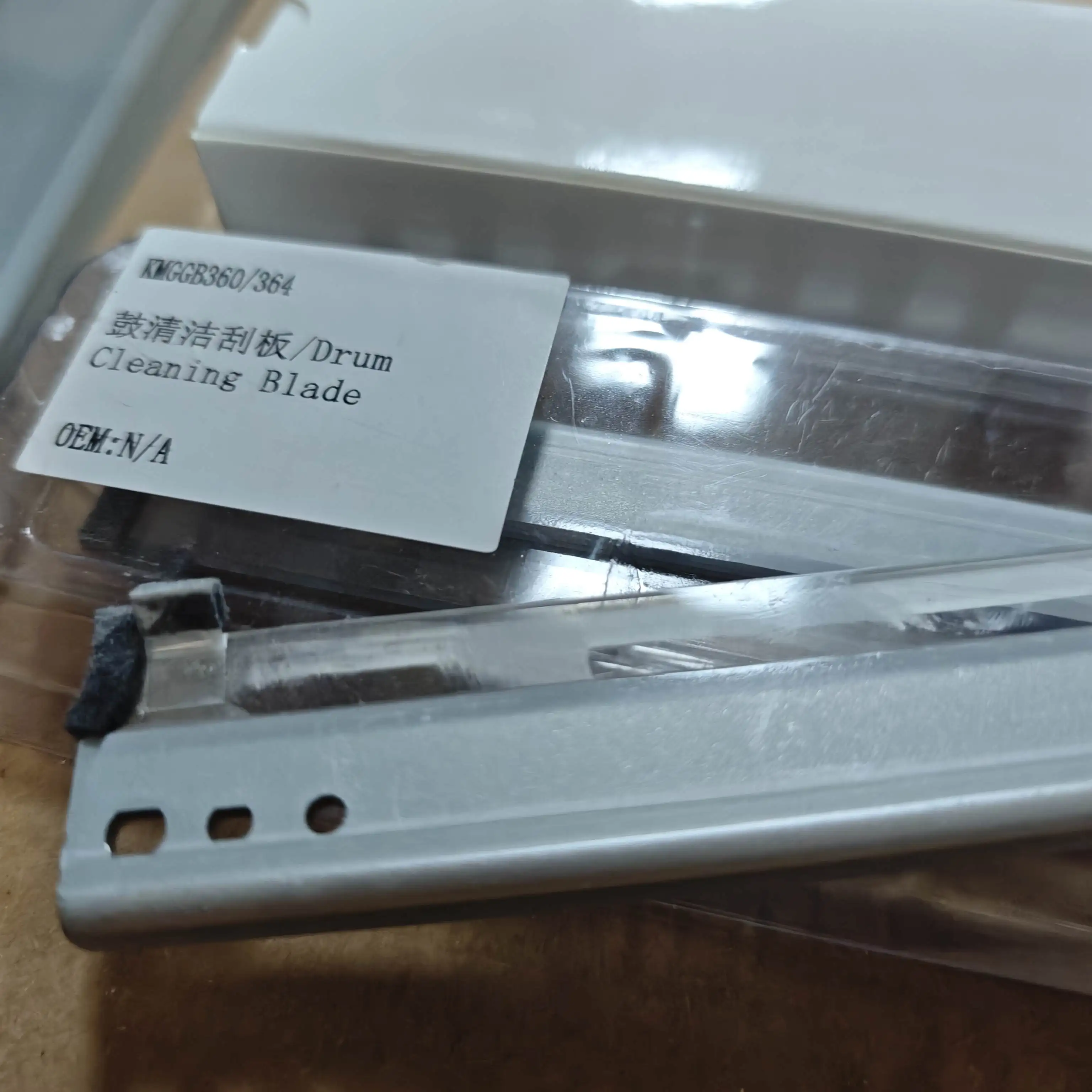 10шт. Лезвие для чистки барабана DR512 для Konica C224 C284 C226 C256 C266 C227 C287 C258 C308 C368 C454 C554 C364 C458 C558 C658
10шт. Лезвие для чистки барабана DR512 для Konica C224 C284 C226 C256 C266 C227 C287 C258 C308 C368 C454 C554 C364 C458 C558 C658