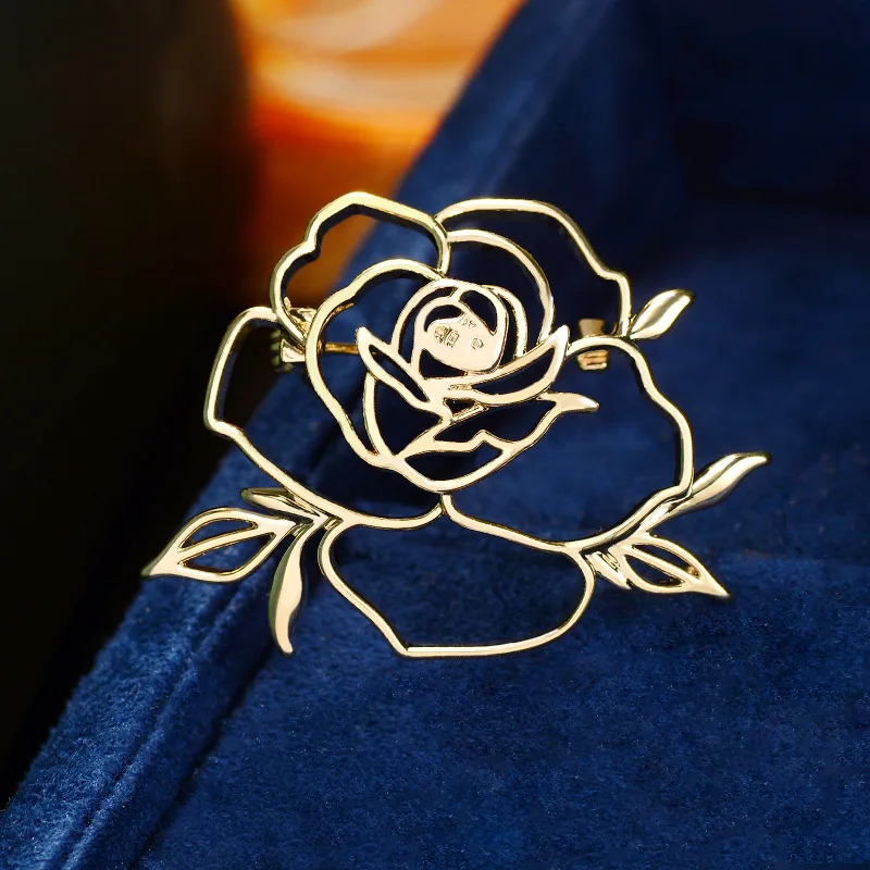 Korean Simple Hollowed Out Rose Brooches for Women High-end Elegant Corsage Temperament Suit Coat Accessories Pins Holiday Gift
Korean Simple Hollowed Out Rose Brooches for Women High-end Elegant Corsage Temperament Suit Coat Accessories Pins Holiday Gift
