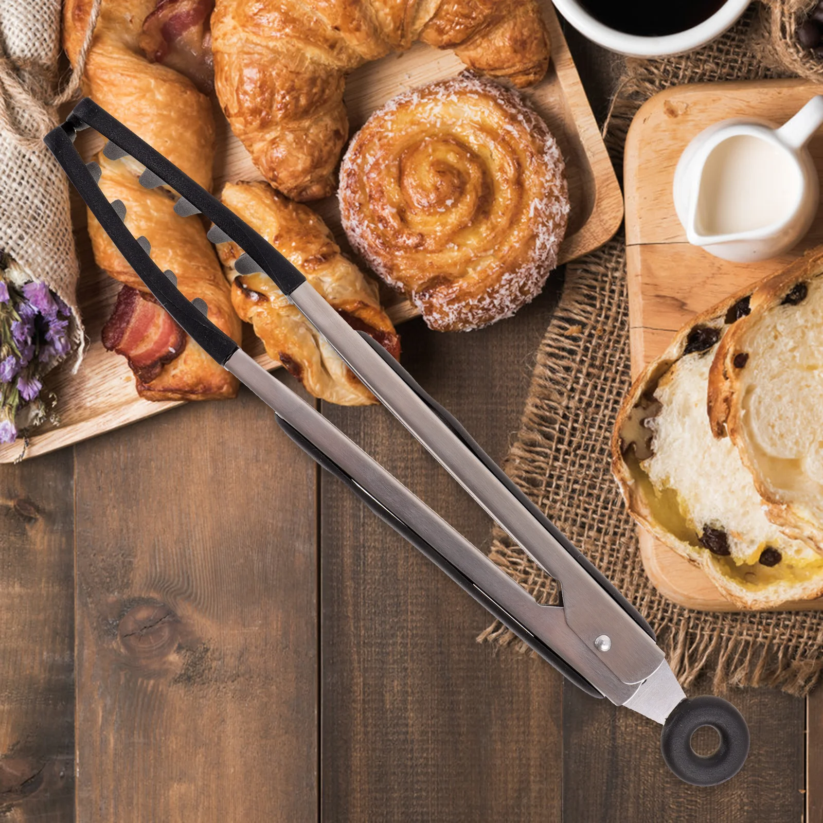 Silicone Food Clamp Multi-Function Comfortable Kitchen Clip Hanging Hole Design Food Tong for Pasta Bread Salad Barbecue
Silicone Food Clamp Multi-Function Comfortable Kitchen Clip Hanging Hole Design Food Tong for Pasta Bread Salad Barbecue