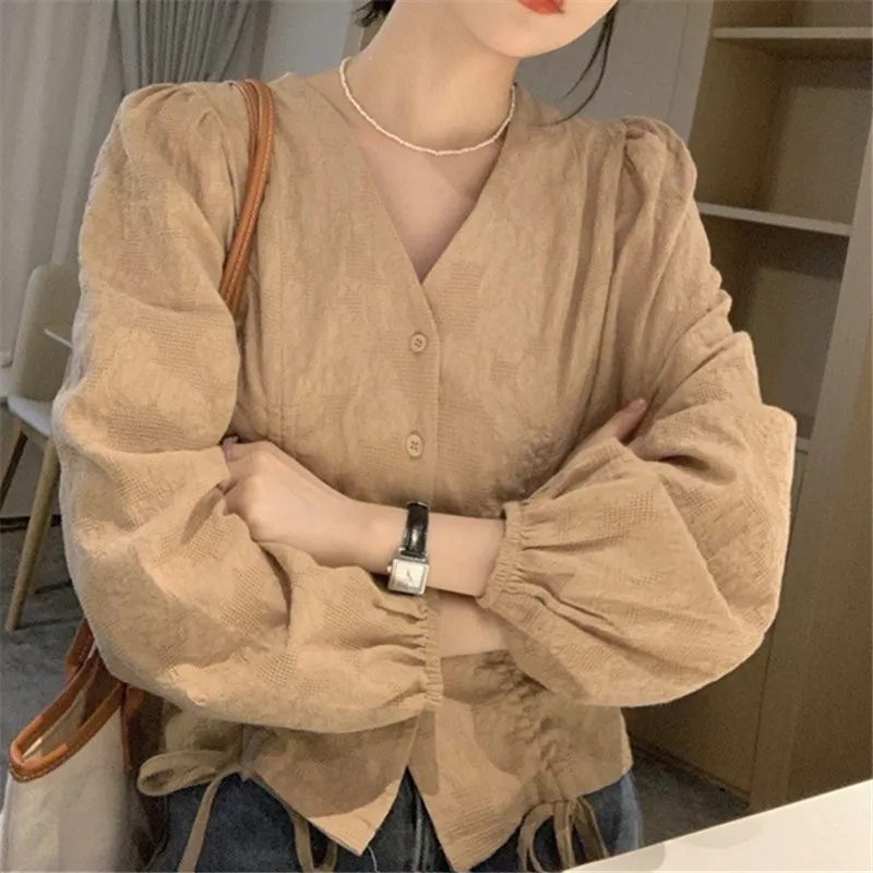 Trendy French Vintage Shirt for Women 2024 Spring Summer New Long Sleeve T Shirt Female Casual All Match Niche Tops
Trendy French Vintage Shirt for Women 2024 Spring Summer New Long Sleeve T Shirt Female Casual All Match Niche Tops