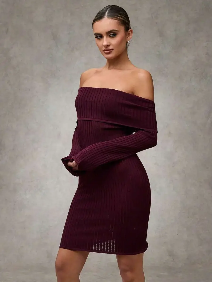 Women Solid Color Off Shoulder Long Sleeve Fitted Sweater Dress Burgundy Elegant Autumn Dress
Women Solid Color Off Shoulder Long Sleeve Fitted Sweater Dress Burgundy Elegant Autumn Dress