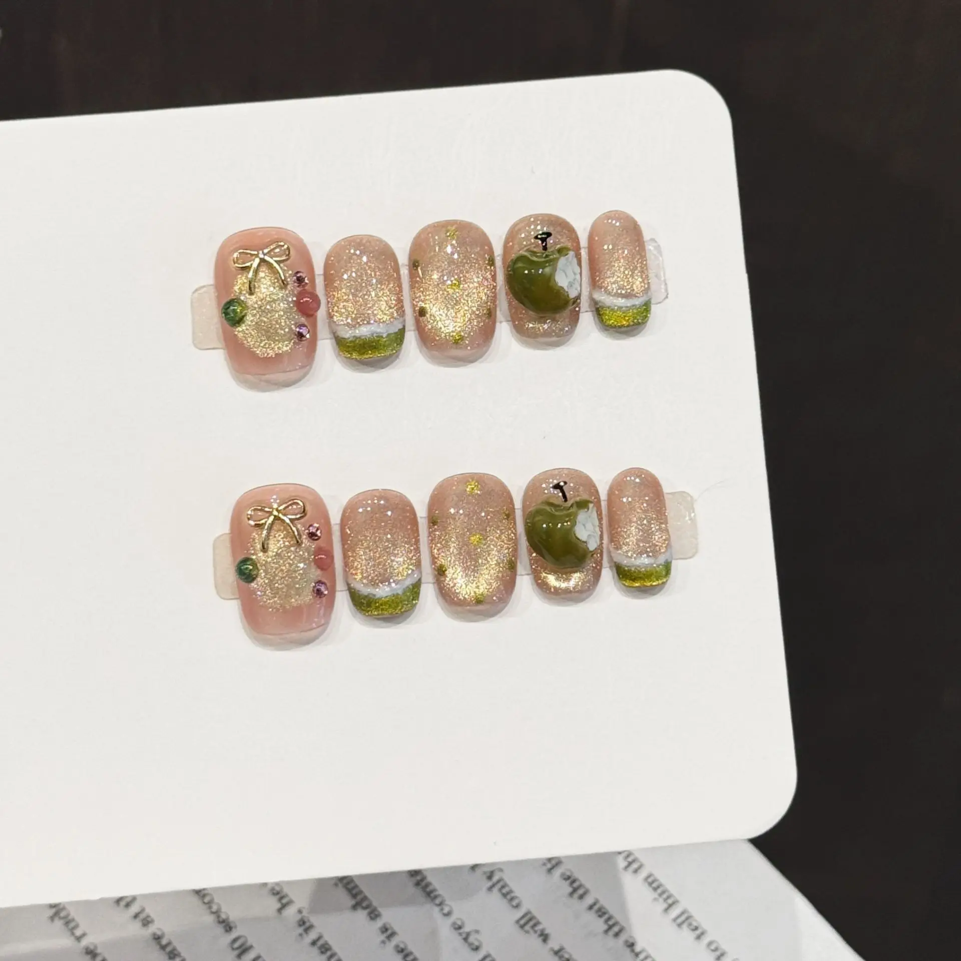 10PCS Coffin Handmade Press On Nails,Sweet And Glamorous Style,Suitable For Festivals Parties And Daily Wear.
10PCS Coffin Handmade Press On Nails,Sweet And Glamorous Style,Suitable For Festivals Parties And Daily Wear.