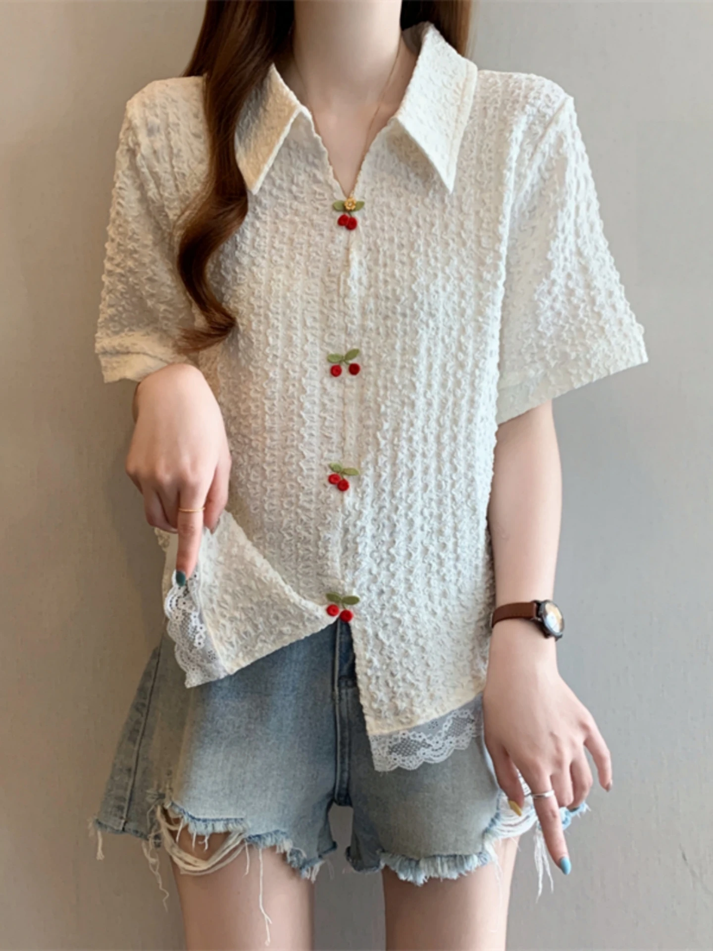 Lace Splice Short Sleeve Base Shirt Women's Summer New plus Size Fat MM Slim Design Sense Flower Embroidery Top Korean Style
Lace Splice Short Sleeve Base Shirt Women's Summer New plus Size Fat MM Slim Design Sense Flower Embroidery Top Korean Style