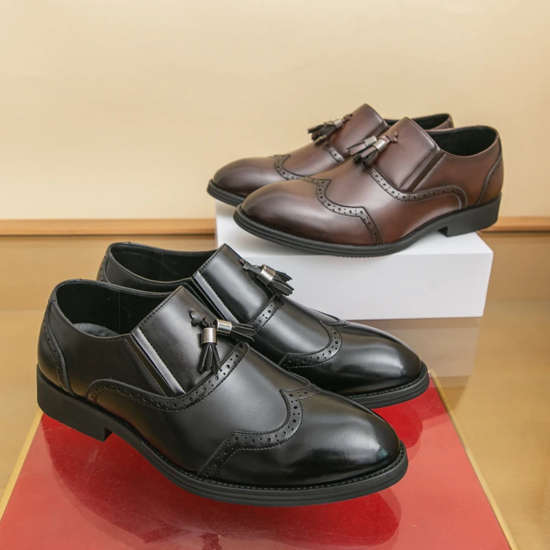 Мужская кожаная обувь, джентльменский ретро, британский стиль, рабочий костюм, модная вечерняя деловая обувь 38-46, черно-коричневая повседневная обувь больших размеров
Мужская кожаная обувь, джентльменский ретро, британский стиль, рабочий костюм, модная вечерняя деловая обувь 38-46, черно-коричневая повседневная обувь больших размеров
