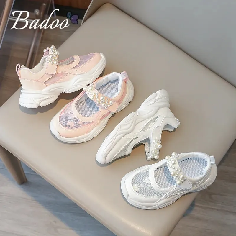 Детские простые однотонные весенне-летние дышащие сетчатые модные повседневные и спортивные ультралегкие и мягкие туфли на плоской подошве на плоской подошве
Детские простые однотонные весенне-летние дышащие сетчатые модные повседневные и спортивные ультралегкие и мягкие туфли на плоской подошве на плоской подошве