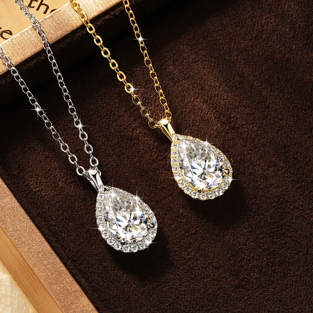 Celestinova Classic D color Pendant Necklace 7x10.5mm 2.5ct Pear Cut Moissanite Classic Drop-shaped Necklace Women's Jewelry
Celestinova Classic D color Pendant Necklace 7x10.5mm 2.5ct Pear Cut Moissanite Classic Drop-shaped Necklace Women's Jewelry