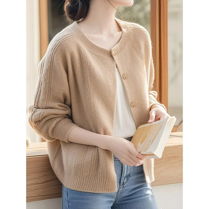 Office Lady Solid Fashion Loose Cardigan Knitted Button Comfortable Sweaters Spring Daily Casual Commute Women Tops
Office Lady Solid Fashion Loose Cardigan Knitted Button Comfortable Sweaters Spring Daily Casual Commute Women Tops