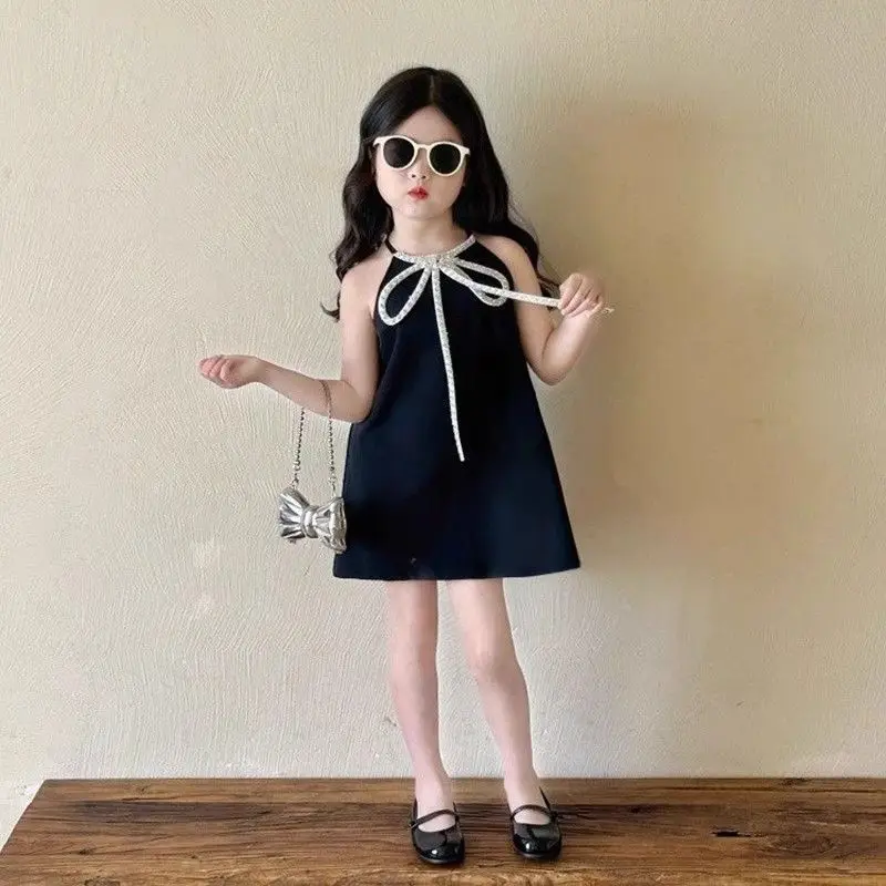 Girls Neck Hanging Dress 2026 Summer New Baby Girls Bow Strap Dress Korean Temperament Dress for Children
Girls Neck Hanging Dress 2026 Summer New Baby Girls Bow Strap Dress Korean Temperament Dress for Children