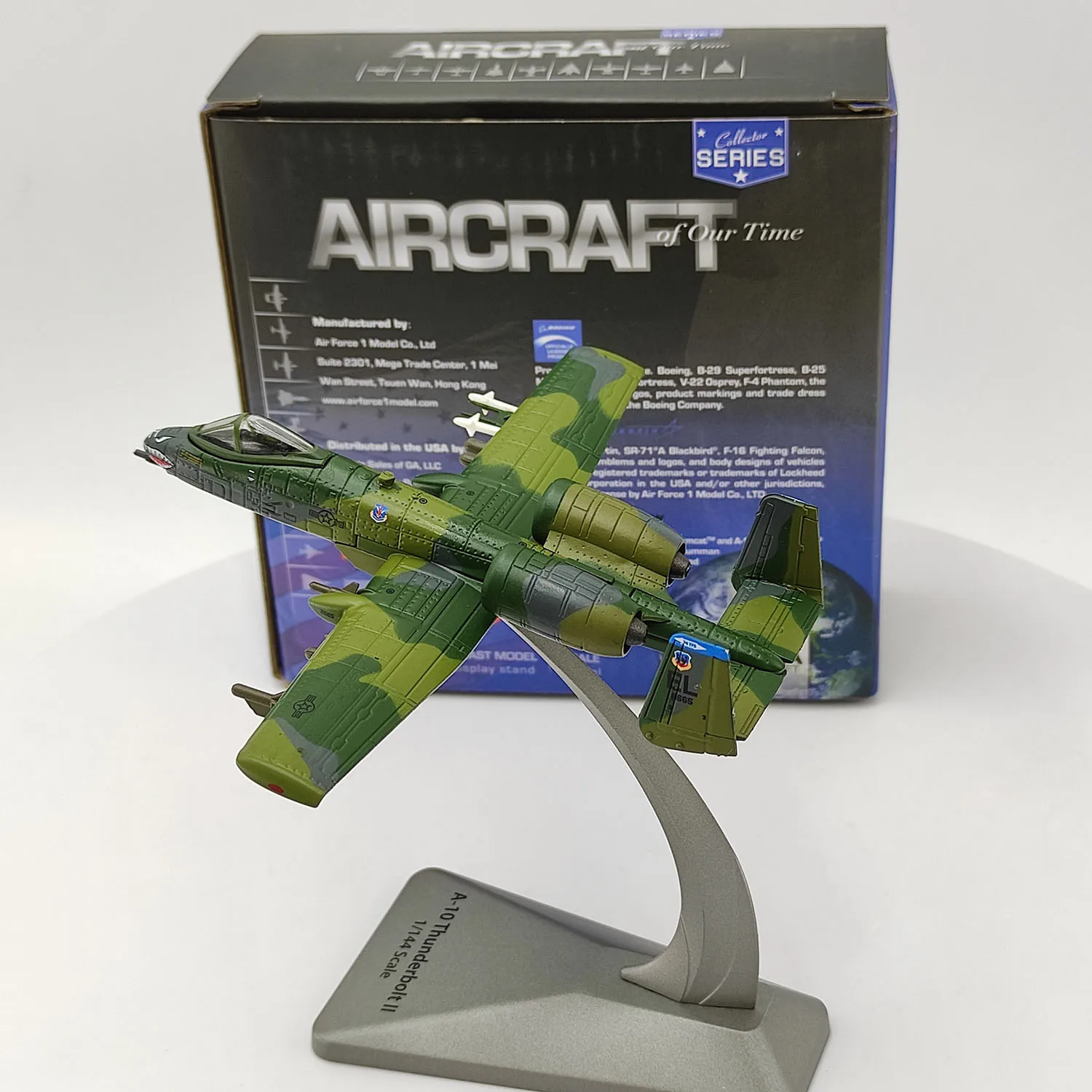 Diecast AF1 1/144 Scale American Air Force A-10A Thunderbolt II Attack Aircraft 28th Wing Alloy Aircraft Model Collectible Toy
Diecast AF1 1/144 Scale American Air Force A-10A Thunderbolt II Attack Aircraft 28th Wing Alloy Aircraft Model Collectible Toy