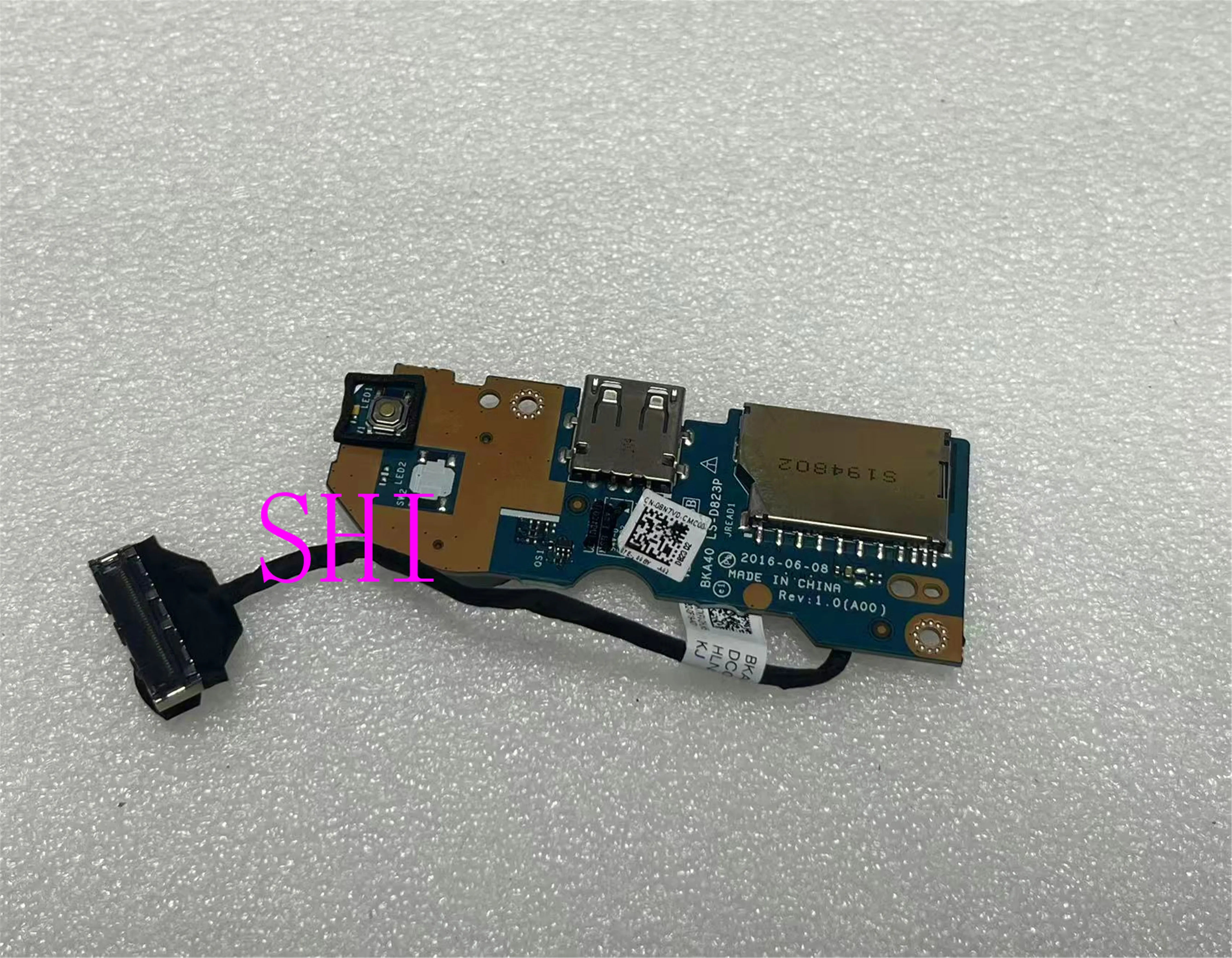 Плата кнопки включения LS-D823P для Inspiron 7460 7472, малая USB-плата 08N7VD 8N7VD BKA40
Плата кнопки включения LS-D823P для Inspiron 7460 7472, малая USB-плата 08N7VD 8N7VD BKA40