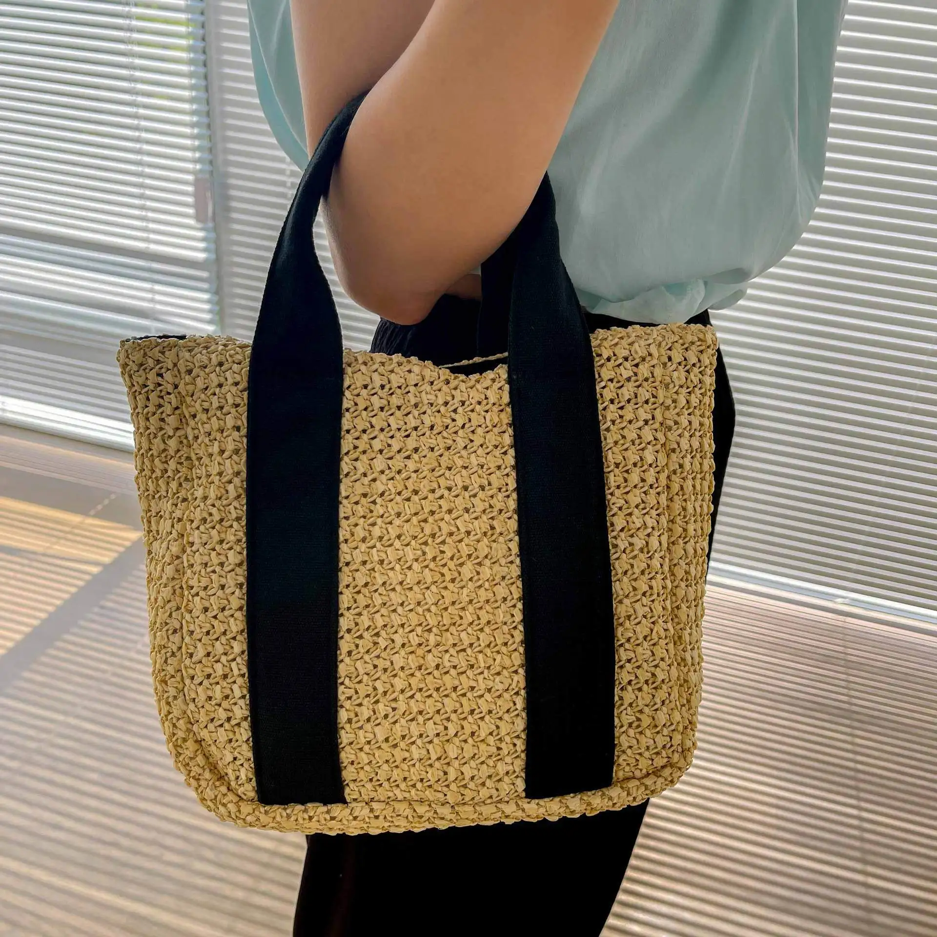 Straw Woven Tote Bag Beach Bag Boho Shoulder Bag Vacation Travel Handmade Natural Fiber
Straw Woven Tote Bag Beach Bag Boho Shoulder Bag Vacation Travel Handmade Natural Fiber