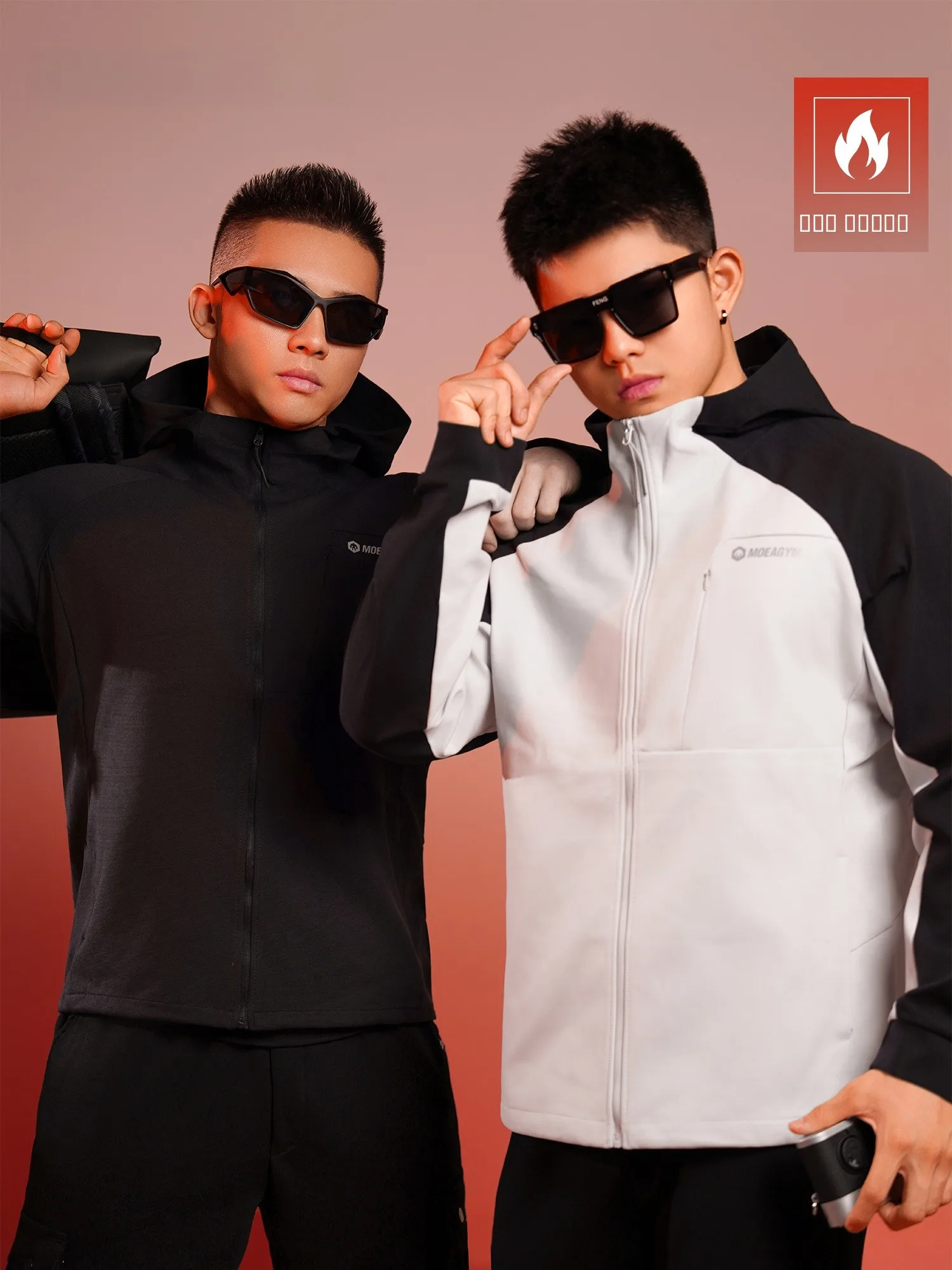 Thiened уличная повседневная спортивная куртка с капюшоном для мужчин, теплое тренировочное пальто для фитнеса, весна-осень-зима, полиэстер-стойка
Thiened уличная повседневная спортивная куртка с капюшоном для мужчин, теплое тренировочное пальто для фитнеса, весна-осень-зима, полиэстер-стойка