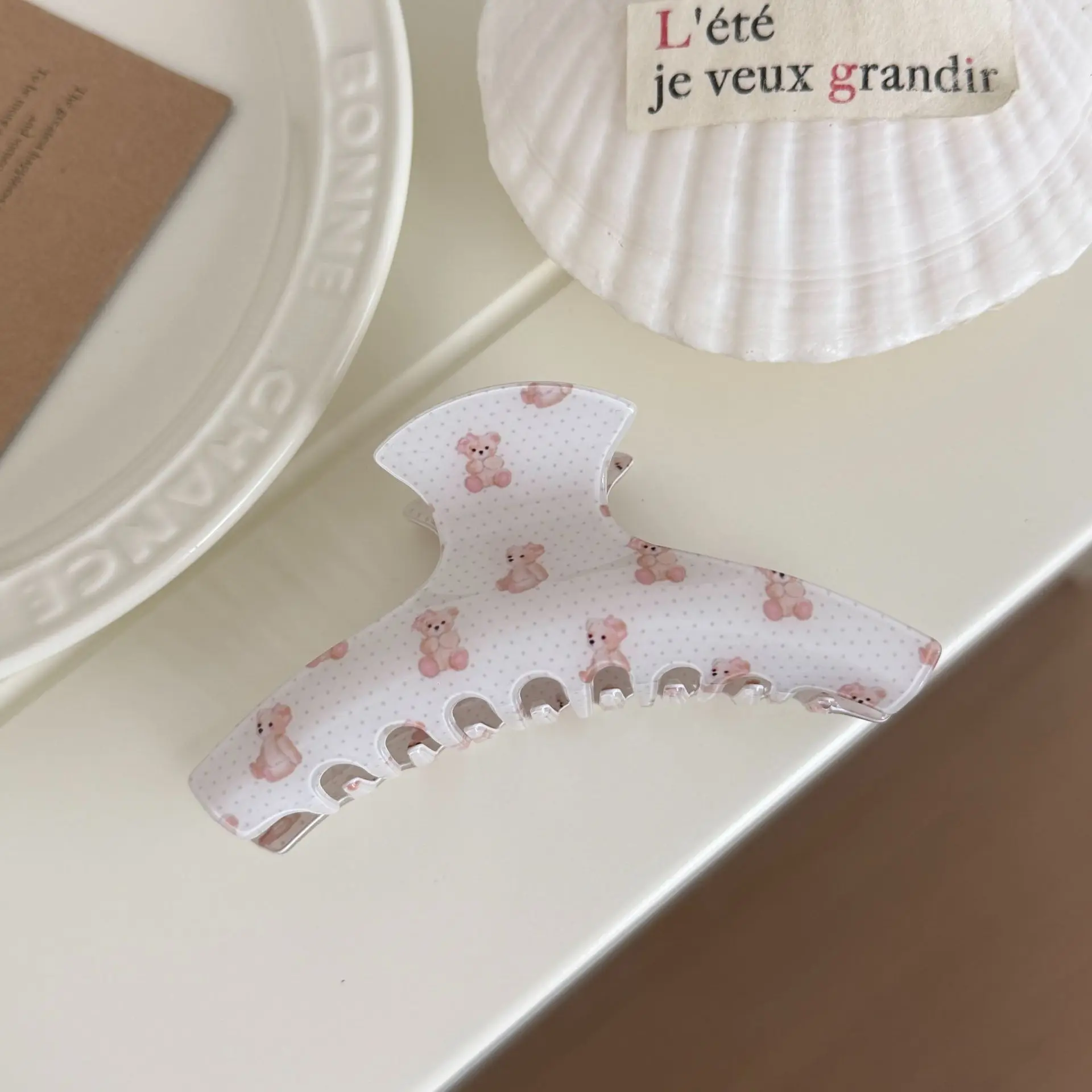 Premium High Quality Shark Clip Adorable Bear Polka Dot Cream White Soft Sweet Girly Daily Use Versatile Hair Accessory
Premium High Quality Shark Clip Adorable Bear Polka Dot Cream White Soft Sweet Girly Daily Use Versatile Hair Accessory