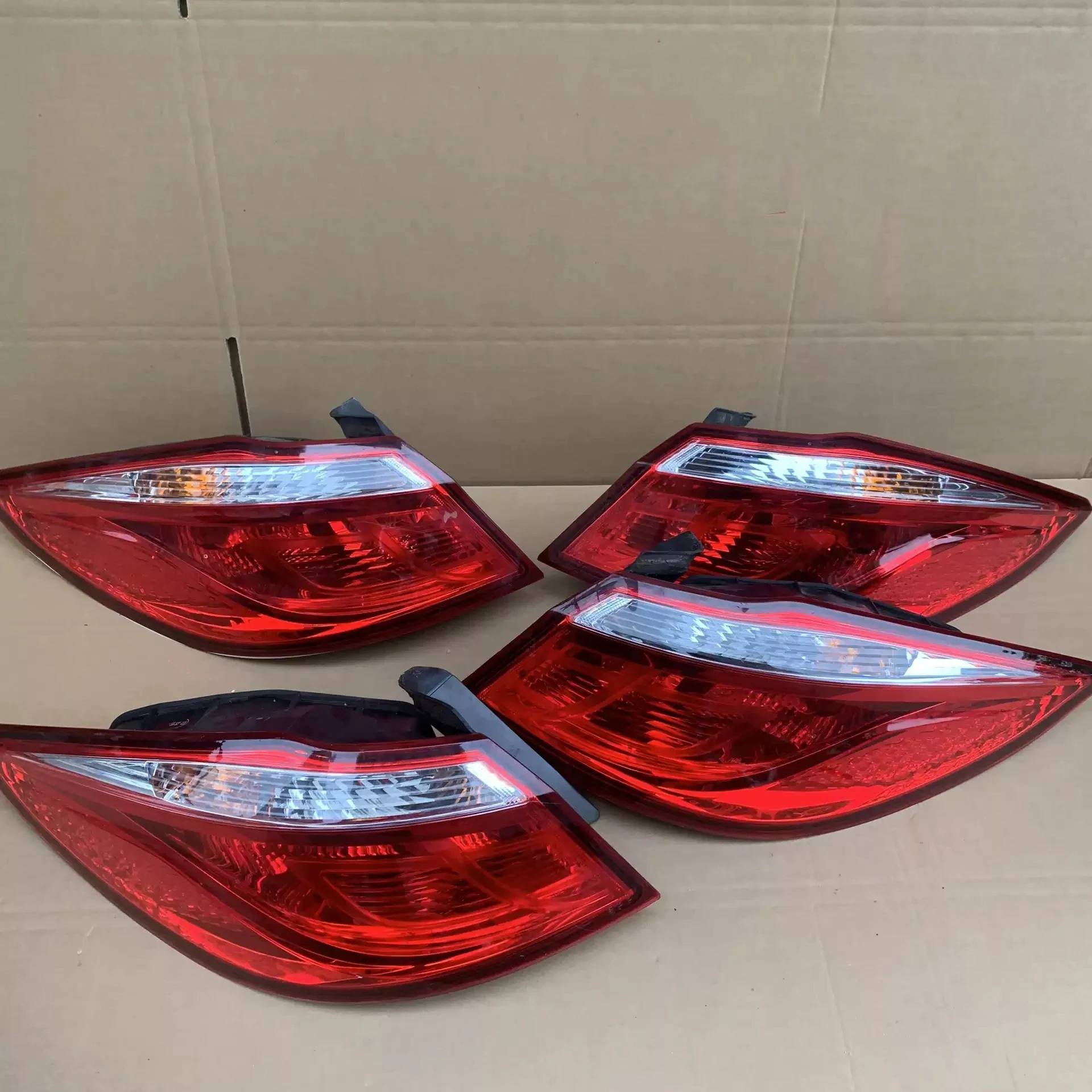 For Changan eado 2012-15 Led rear lights assembly tail lamp 2pcs car accessories accesorios para auto
For Changan eado 2012-15 Led rear lights assembly tail lamp 2pcs car accessories accesorios para auto