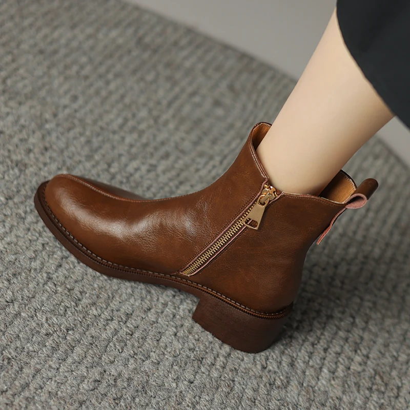 NEW Autumn/Winter Women Boots Round Toe Med Heel Chelsea Boots Split Leather Shoes for Women Retro Ankle Boots Two Zippers Shoes
NEW Autumn/Winter Women Boots Round Toe Med Heel Chelsea Boots Split Leather Shoes for Women Retro Ankle Boots Two Zippers Shoes