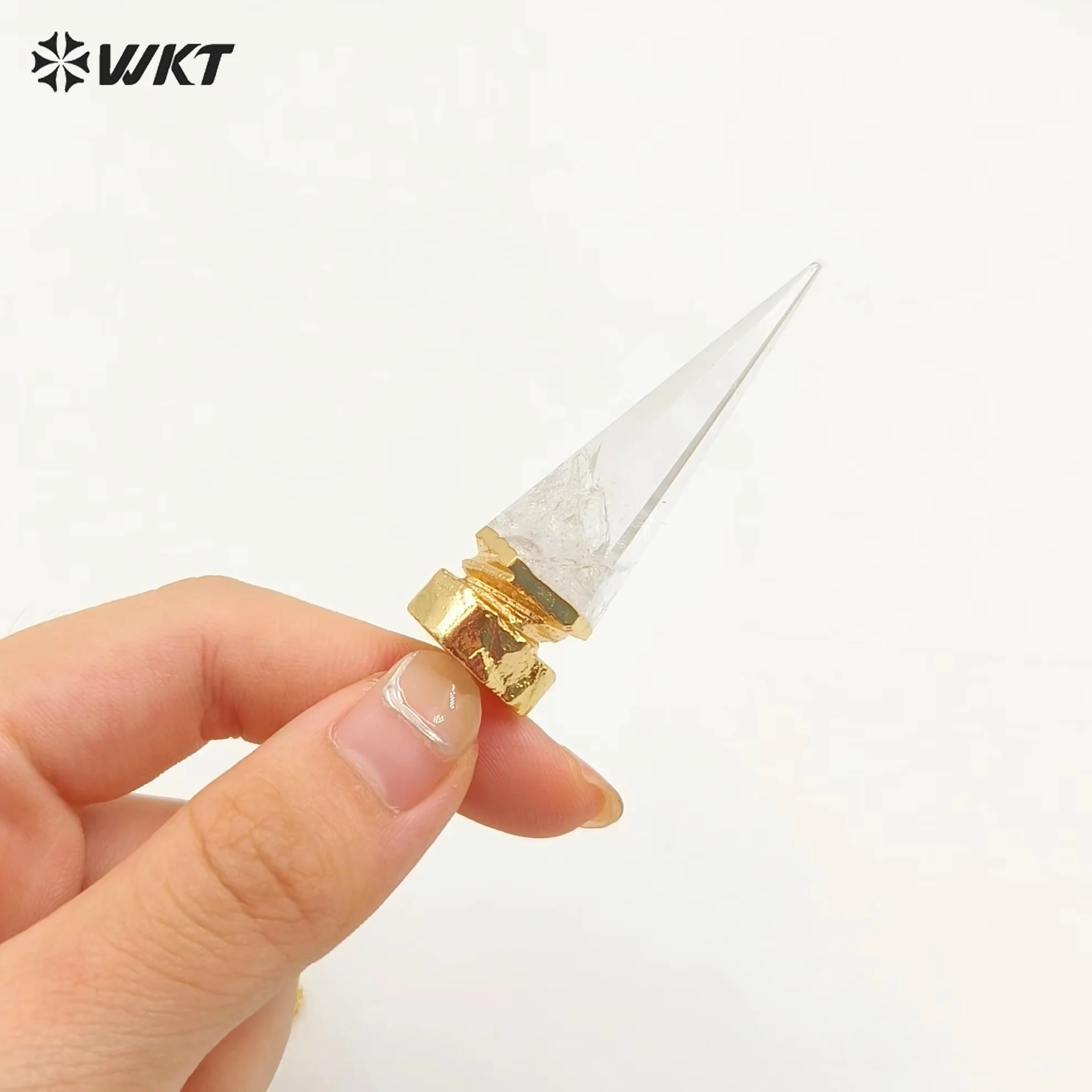 WT-N1463 Natural Crystal Quartz In Triangular Cylindrical Shape 18K Gold Plating With Special Round Necklace Clasp Pendant ACC
WT-N1463 Natural Crystal Quartz In Triangular Cylindrical Shape 18K Gold Plating With Special Round Necklace Clasp Pendant ACC