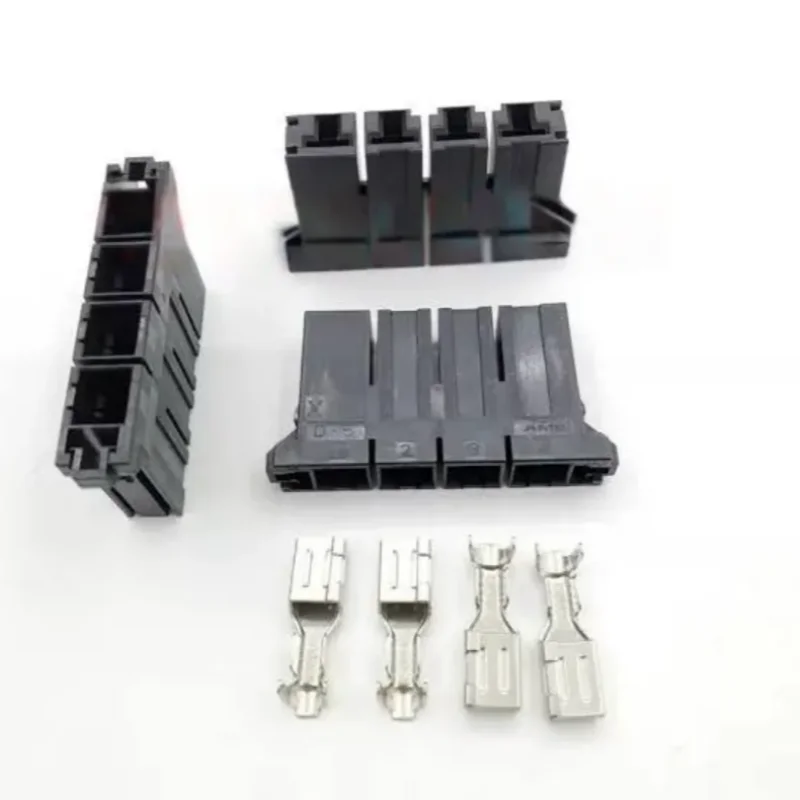 1SET Original genuine Connector power plug DK-5200S-04R 1-179958-4 
1SET Original genuine Connector power plug DK-5200S-04R 1-179958-4