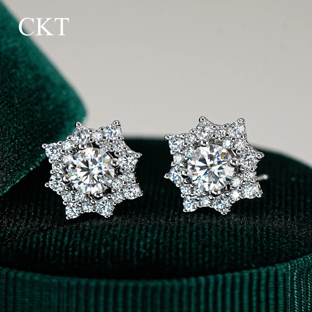 CKT 0.5ct D Color Diamond 18k White Gold Halloween Pumpkin Stud Earrings for Women Platinum Pt950 Fun Gift for Girls Jewelry 
CKT 0.5ct D Color Diamond 18k White Gold Halloween Pumpkin Stud Earrings for Women Platinum Pt950 Fun Gift for Girls Jewelry