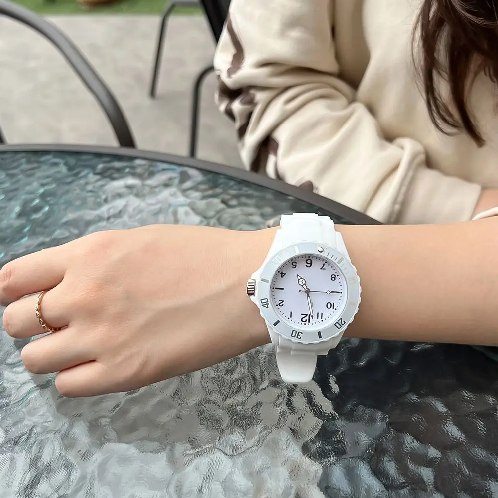 Electronic Clock Waterproof Couple's Version Birthday Gift Classic Clock Quartz Korean Style Accessories Casual Sport Watch
Electronic Clock Waterproof Couple's Version Birthday Gift Classic Clock Quartz Korean Style Accessories Casual Sport Watch