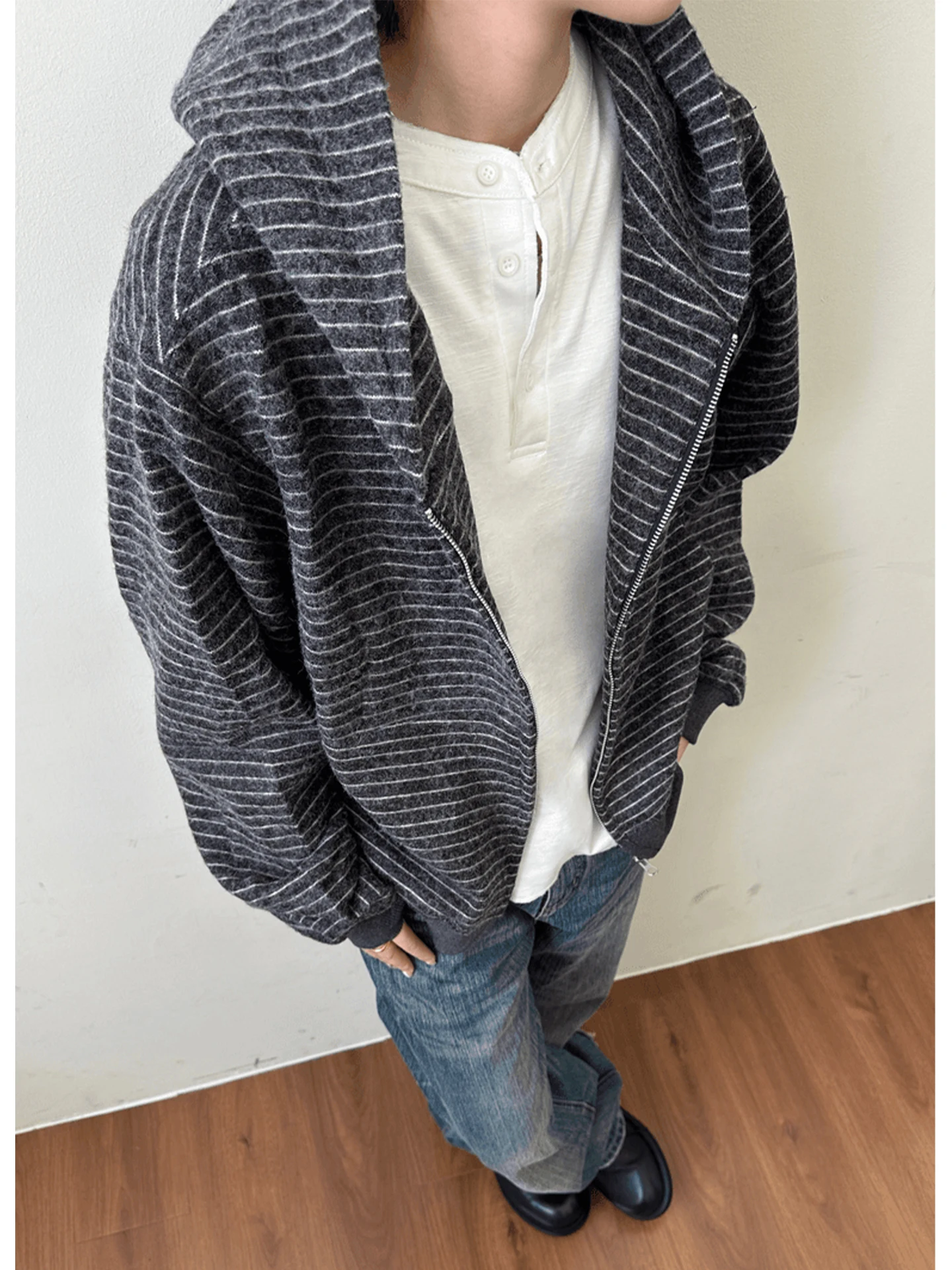 American Retro Striped Open Cardigan Men's Autumn Trendy Heavyweight High-End Cleanfit Couple Casual Outerwear Sweatshirt
American Retro Striped Open Cardigan Men's Autumn Trendy Heavyweight High-End Cleanfit Couple Casual Outerwear Sweatshirt