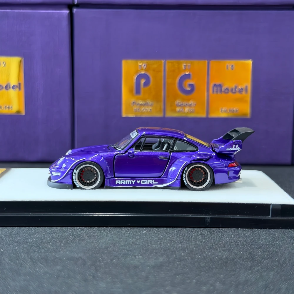 PGM 1/64 RWB 993 Metallic Purple Display Simulation Collection
PGM 1/64 RWB 993 Metallic Purple Display Simulation Collection