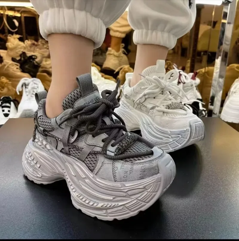 Shoes Female 2025 New Mesh Women's Vulcanize Shoes Outdoor Breathable Women Sneakers Lace-Up Platform Ladies Casual Sneakers
Shoes Female 2025 New Mesh Women's Vulcanize Shoes Outdoor Breathable Women Sneakers Lace-Up Platform Ladies Casual Sneakers